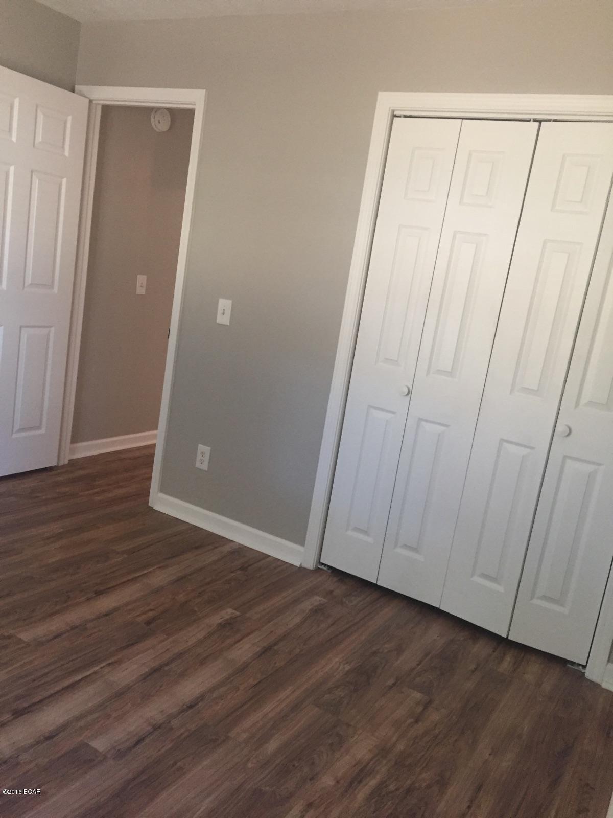 Sweetwater Village N Ph I - Residential