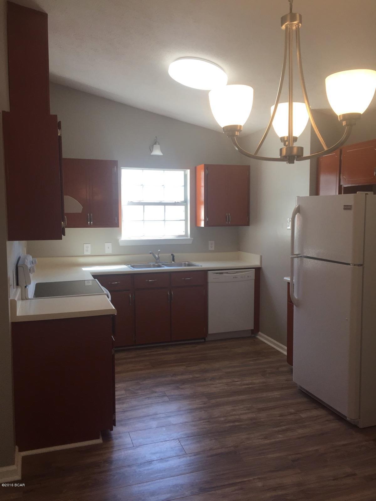 Sweetwater Village N Ph I - Residential