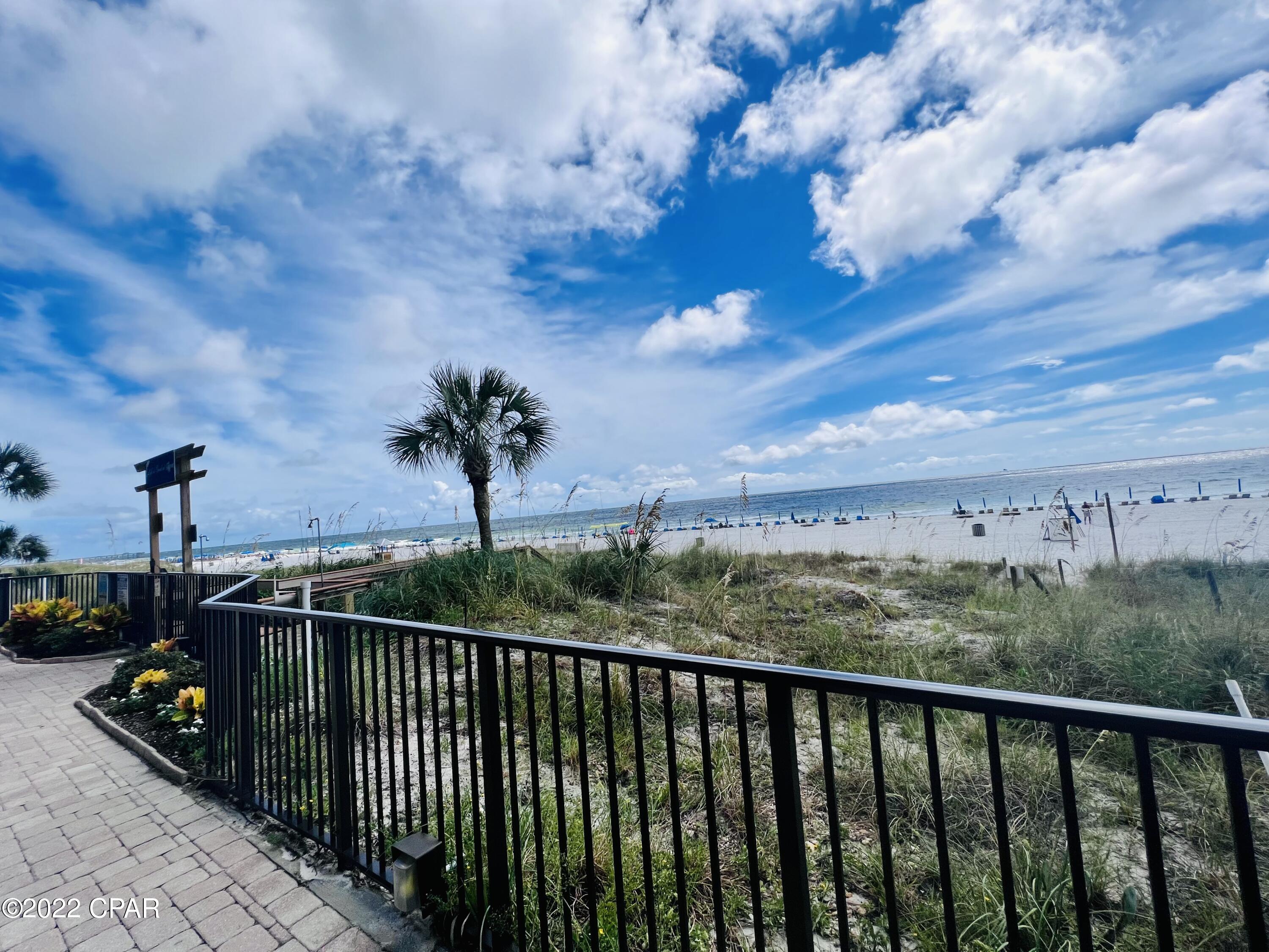 The Commodore - Residential