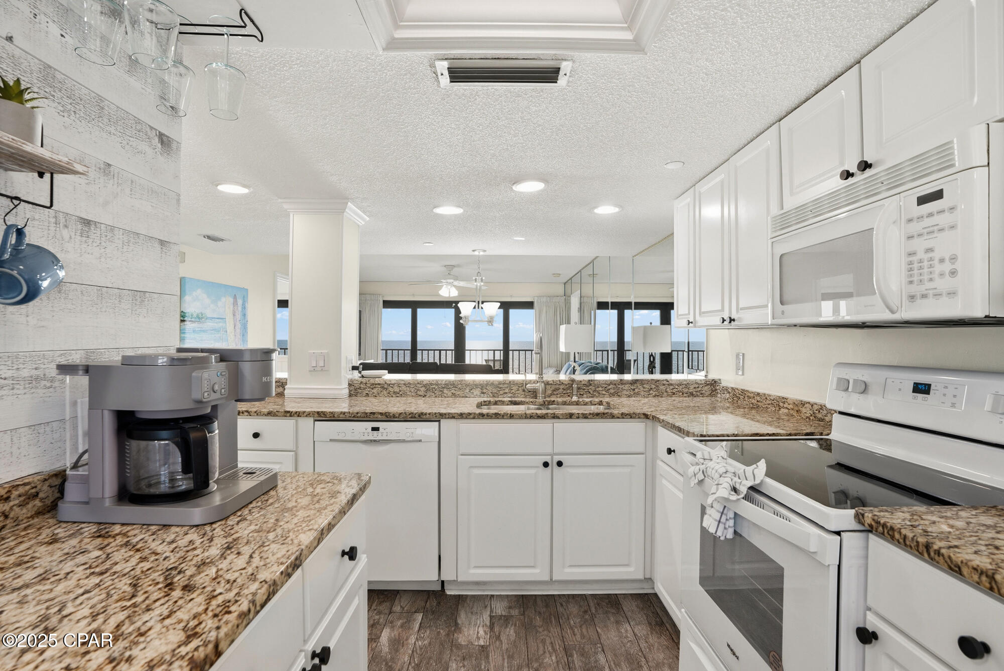 The Commodore - Residential