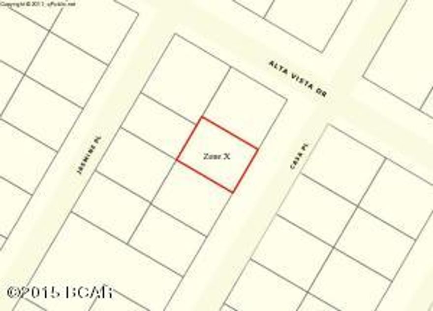 Prime location for a nice beach cottage.  This property is located a short distance to Laguna Beach.  A great place to vacation or to call your home.