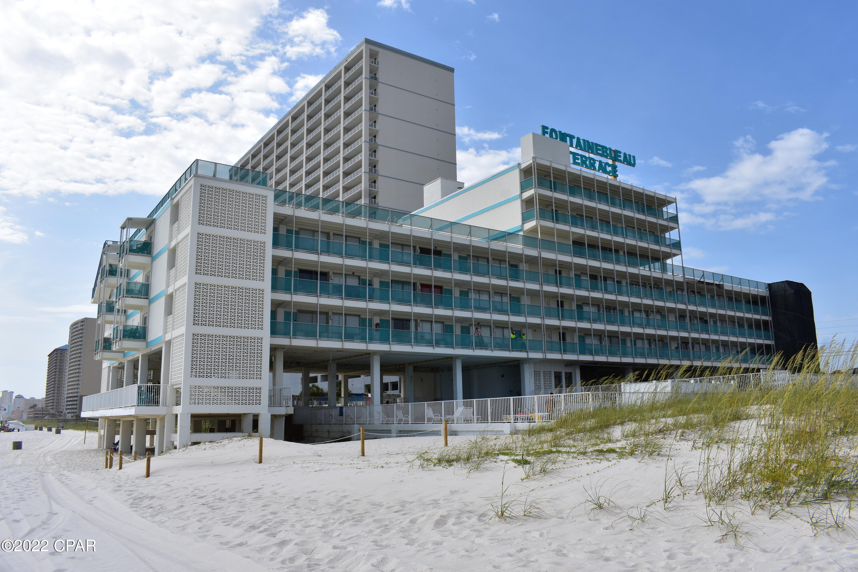 Fontainebleau Terrace - Residential