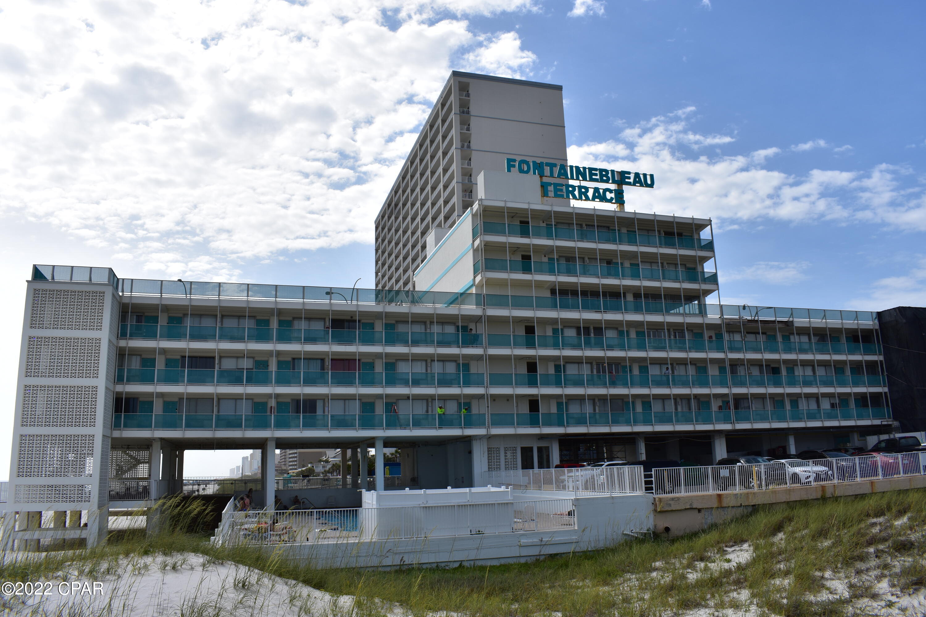 Fontainebleau Terrace - Residential