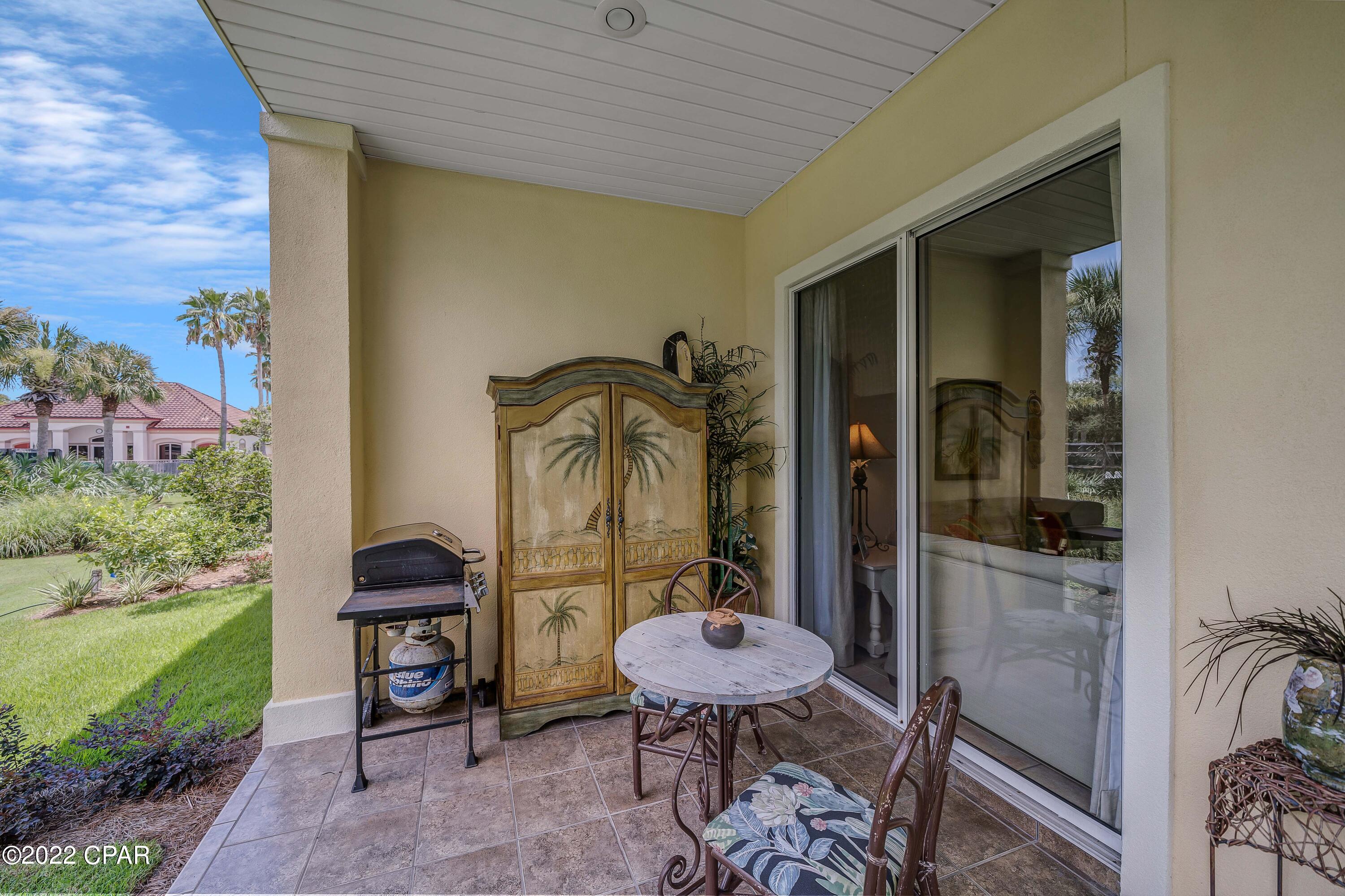 La Valencia Beach Resort - Residential