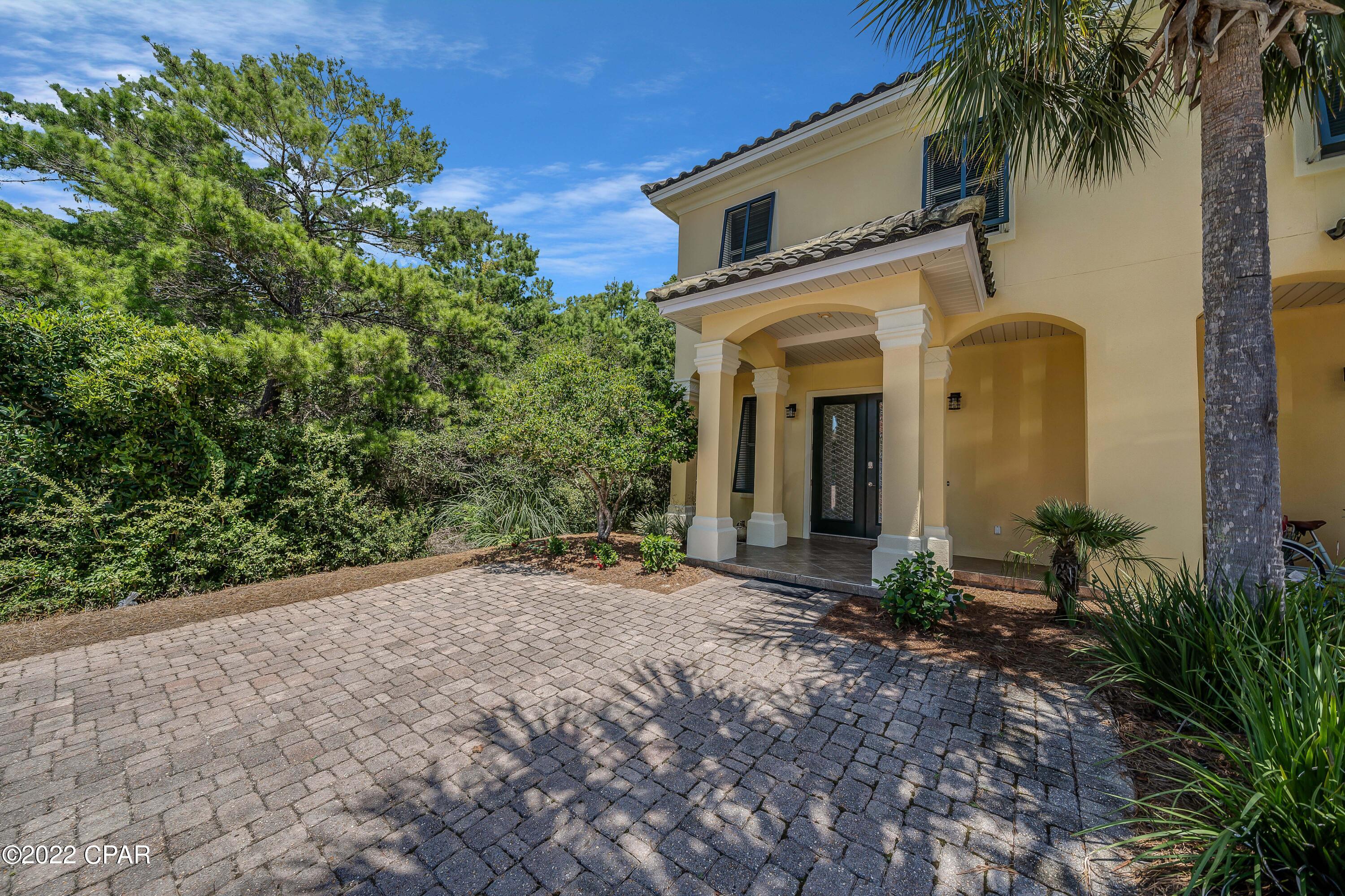 La Valencia Beach Resort - Residential