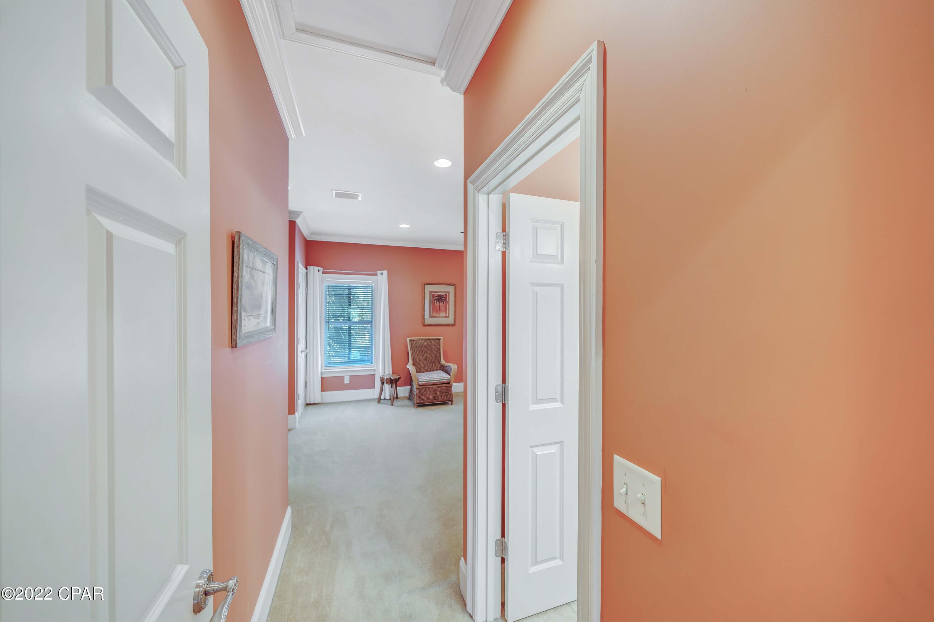 La Valencia Beach Resort - Residential