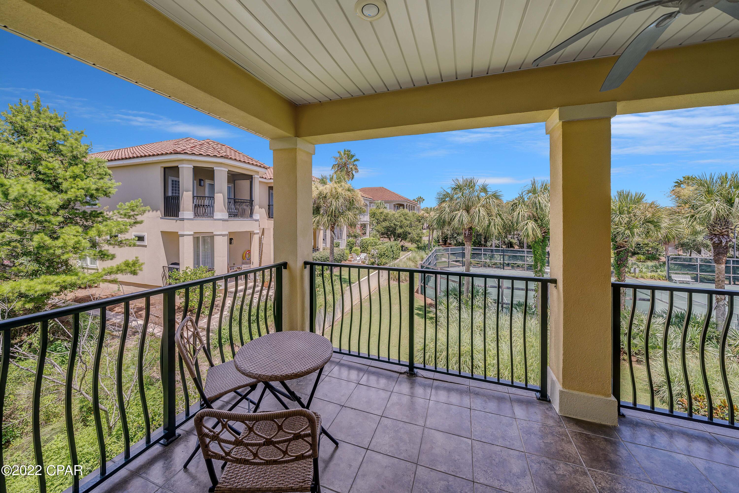 La Valencia Beach Resort - Residential