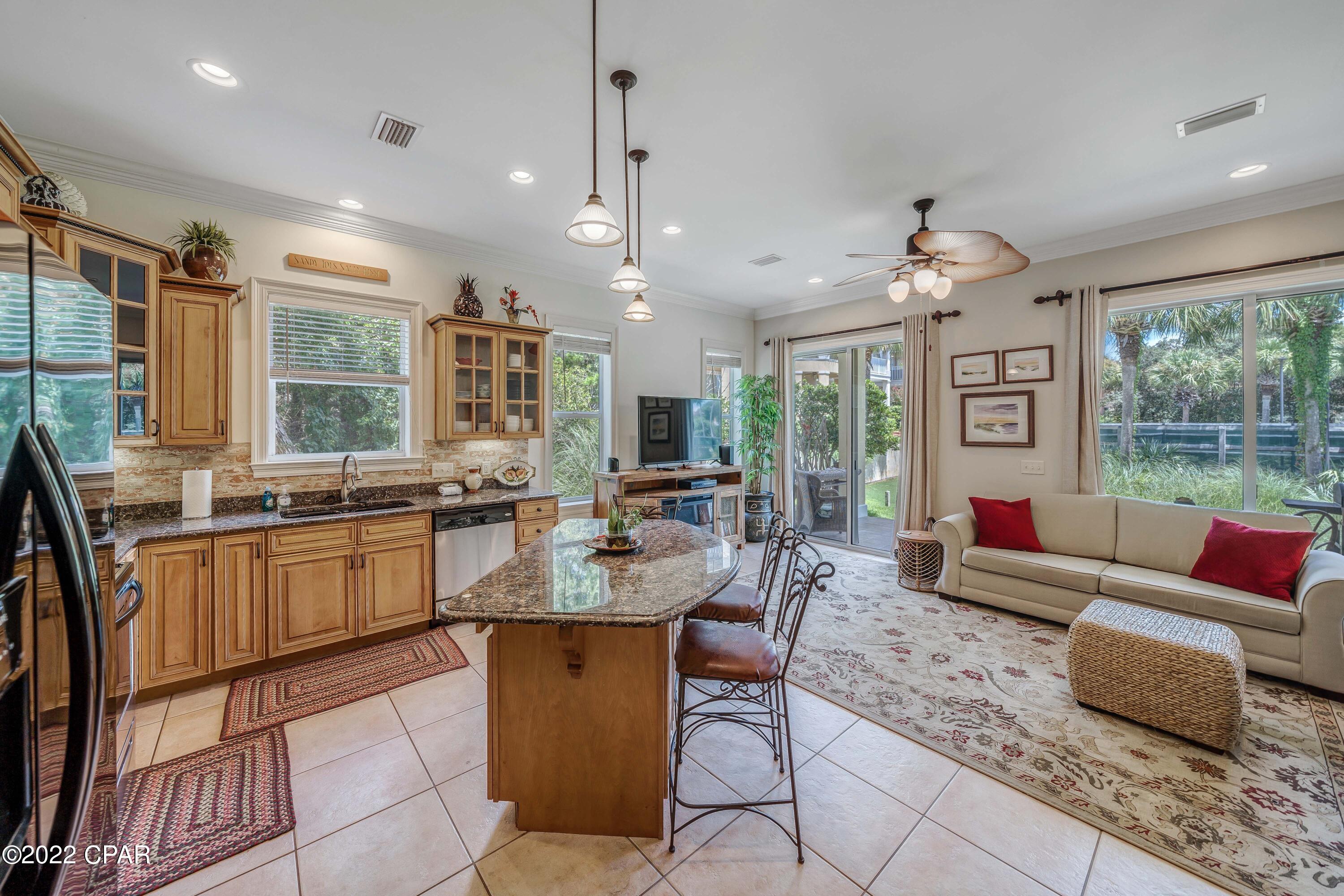 La Valencia Beach Resort - Residential