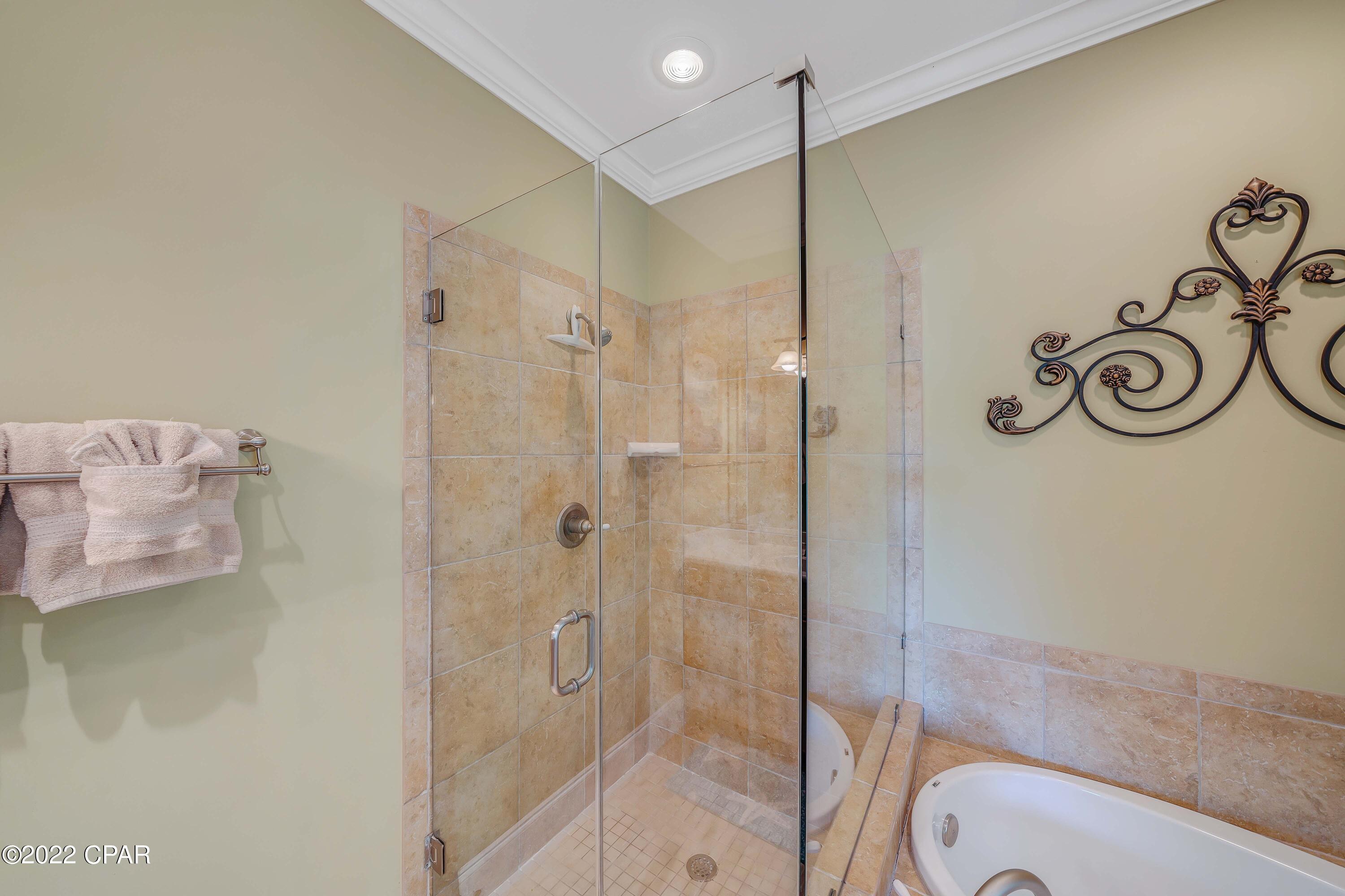 La Valencia Beach Resort - Residential