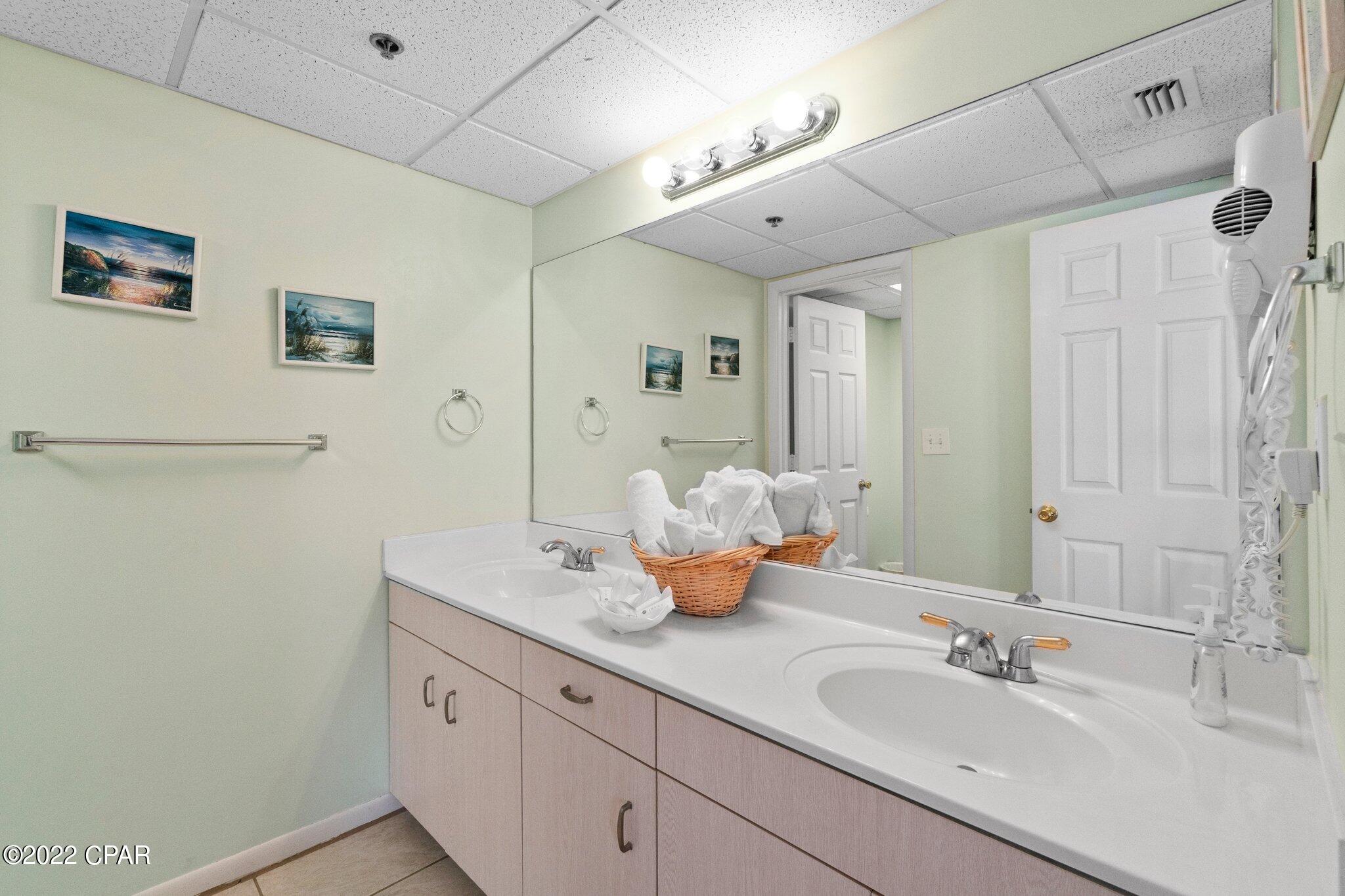 Long Beach Towers I - Residential