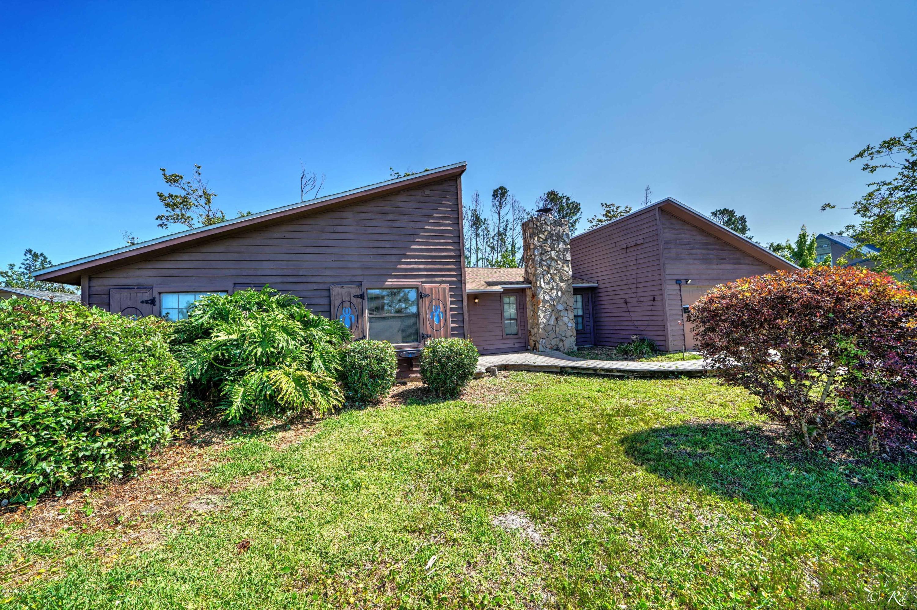 Venetian Villa 1st Add Replat - Residential