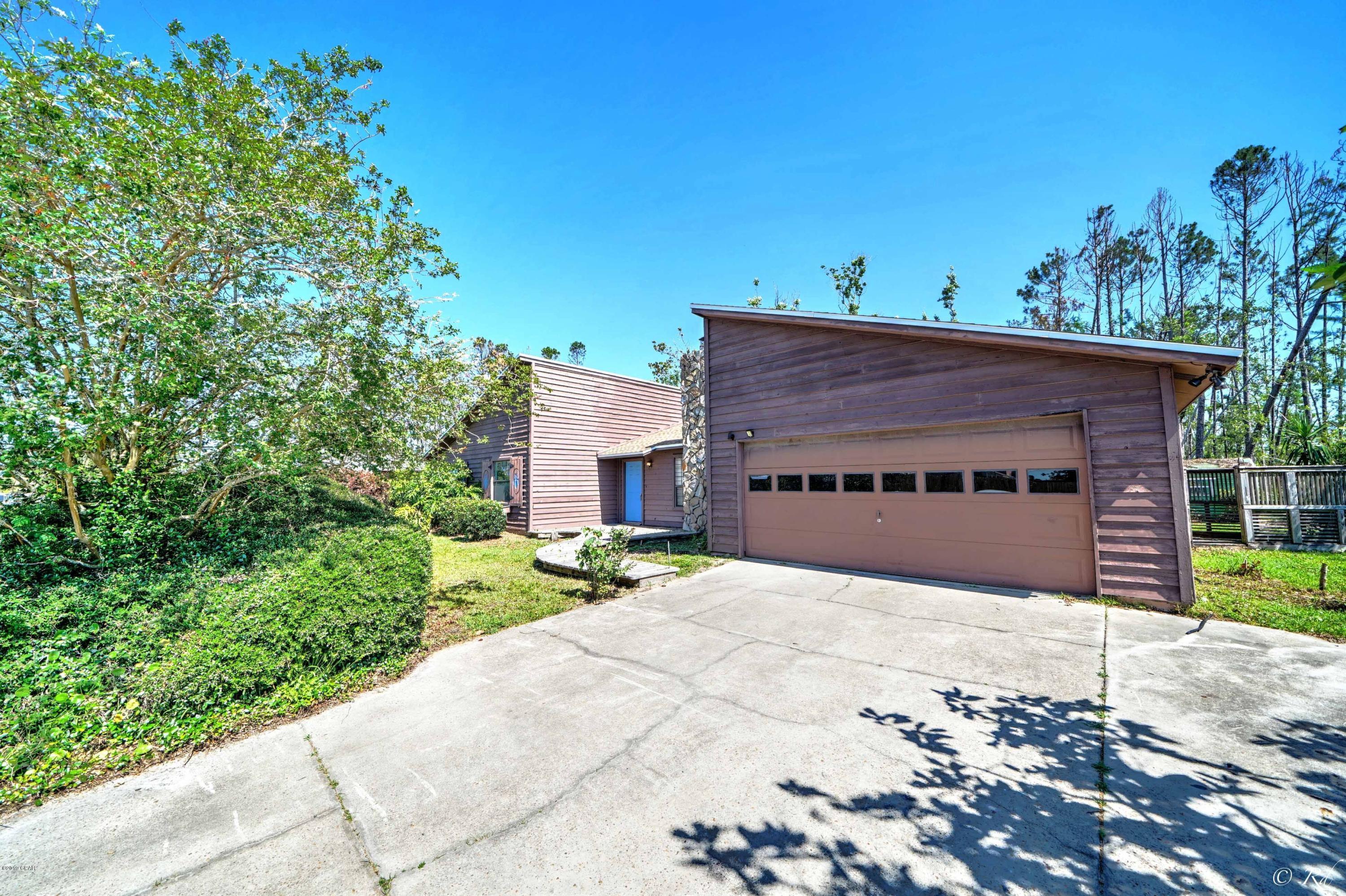 Venetian Villa 1st Add Replat - Residential