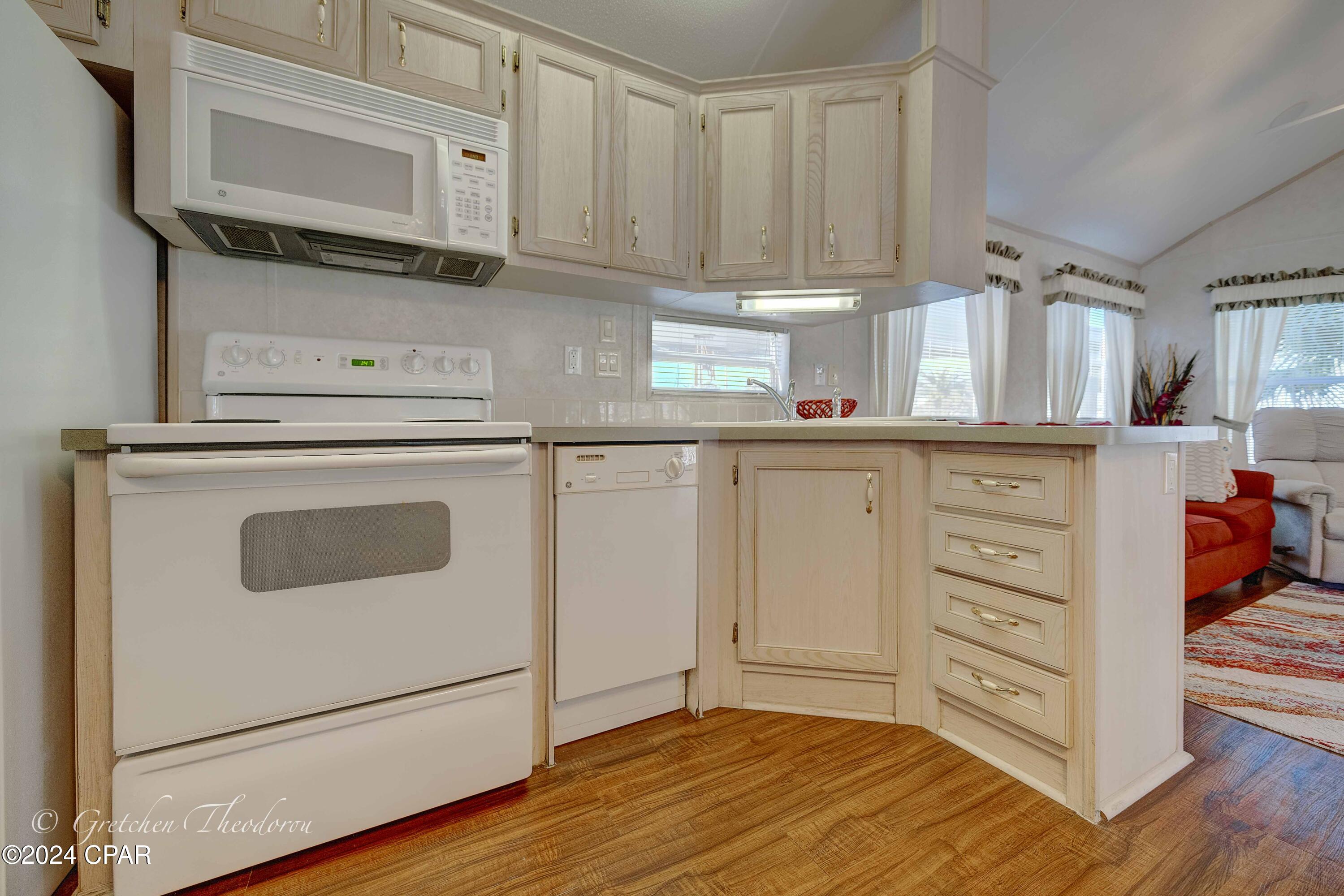 Emerald Pointe Resort - Residential