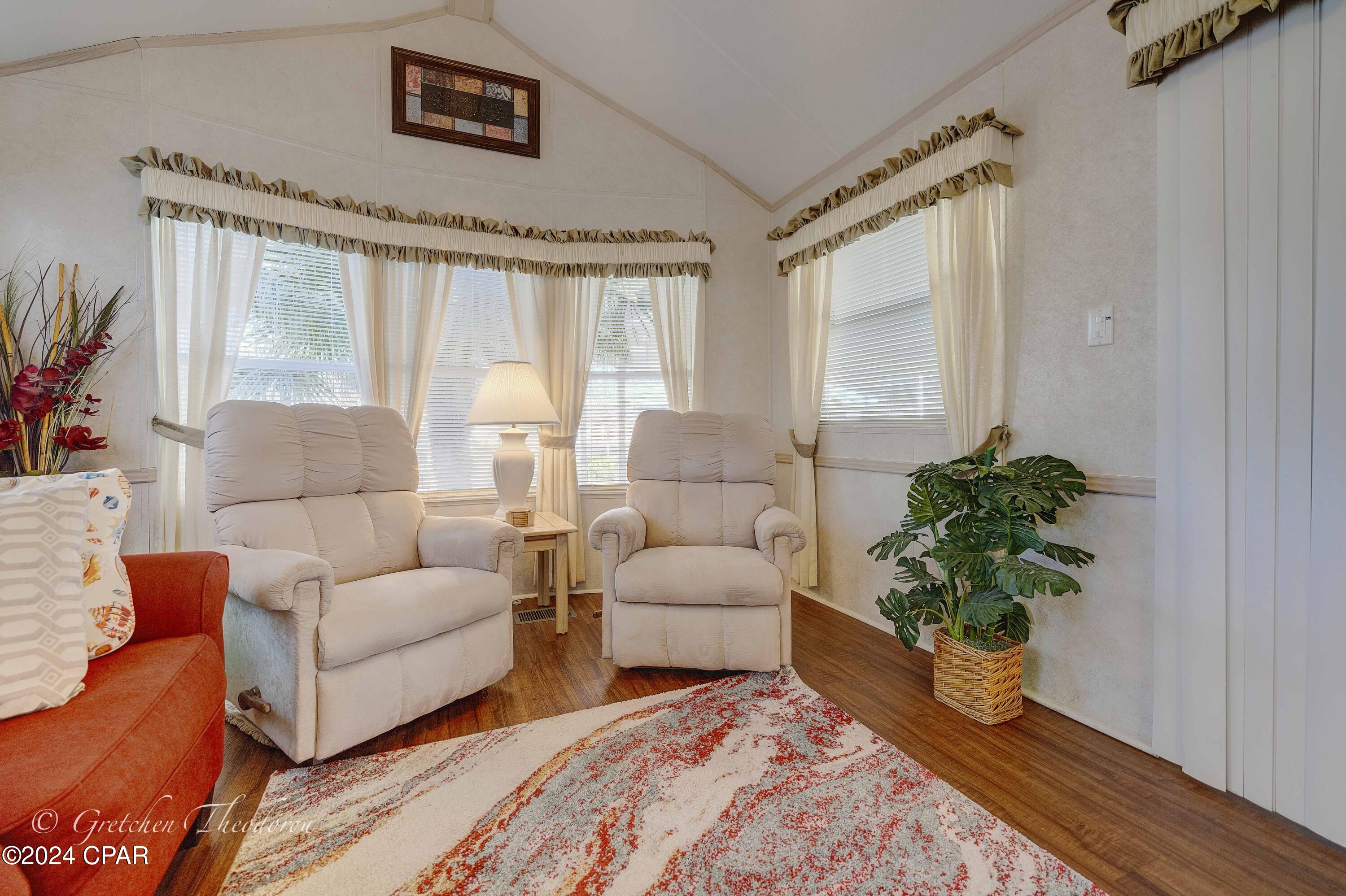 Emerald Pointe Resort - Residential