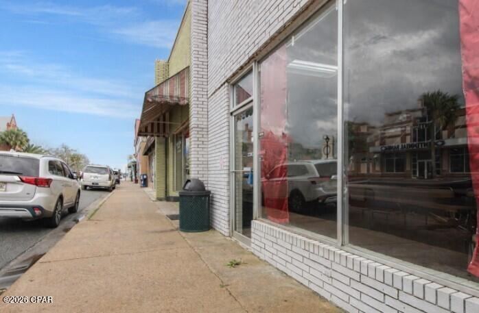 [No Recorded Subdiv] - Commercial Sale