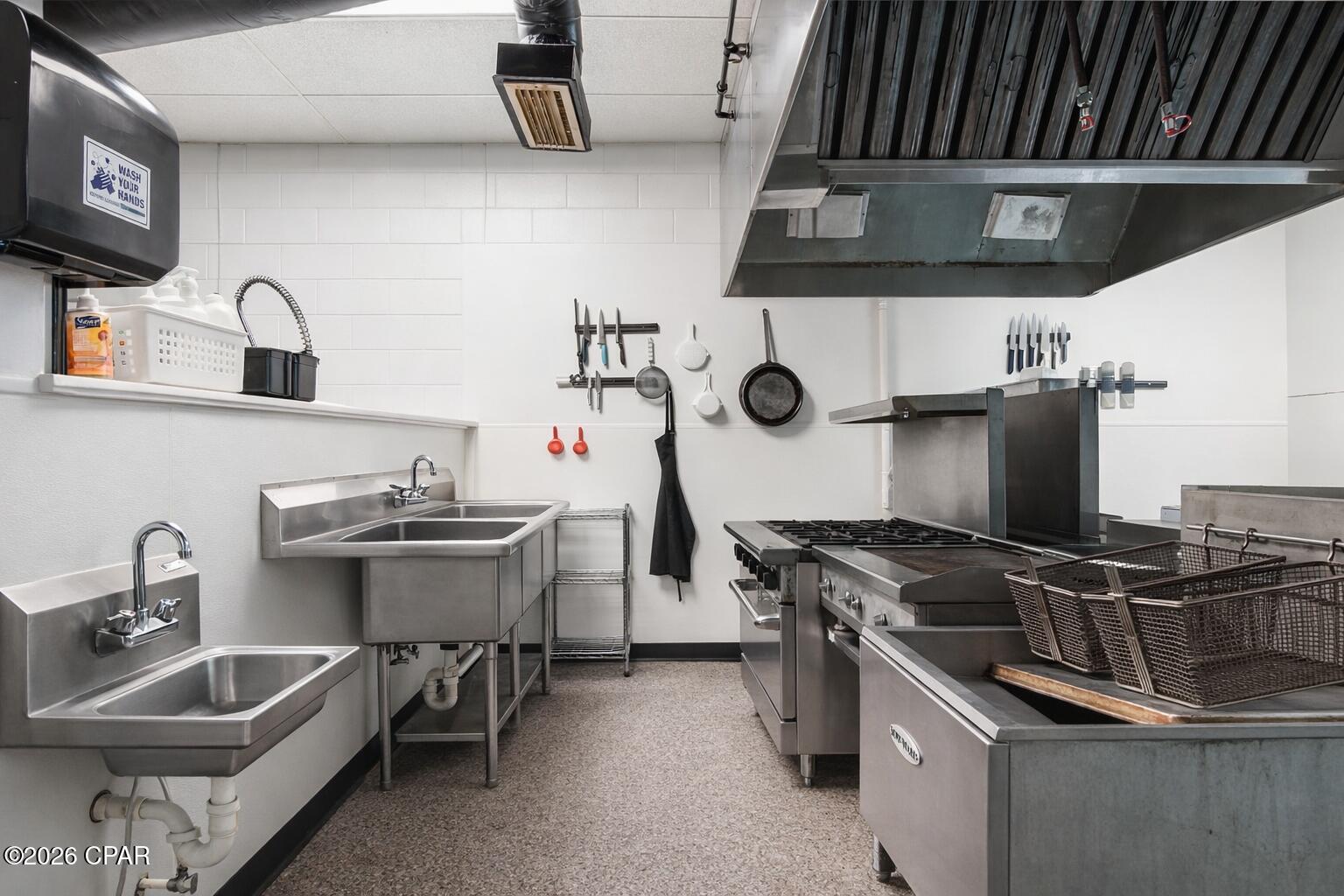 [No Recorded Subdiv] - Commercial Sale