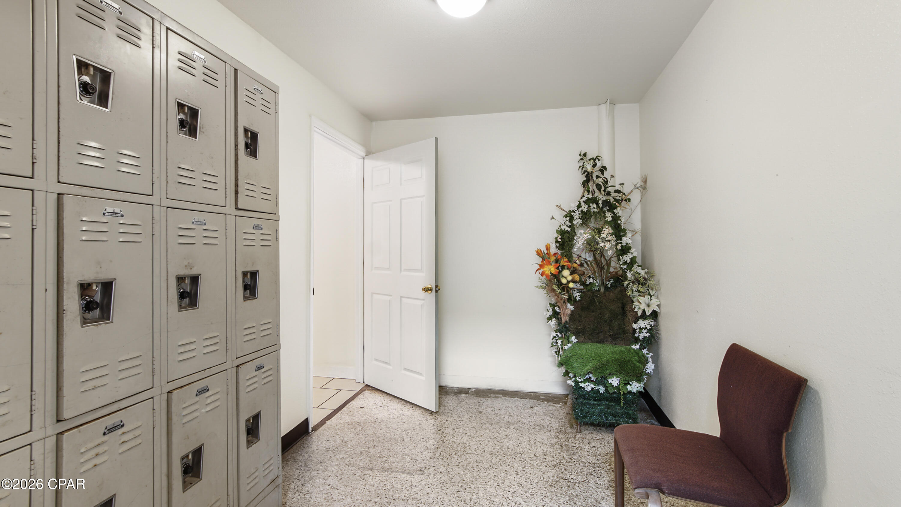 [No Recorded Subdiv] - Commercial Sale