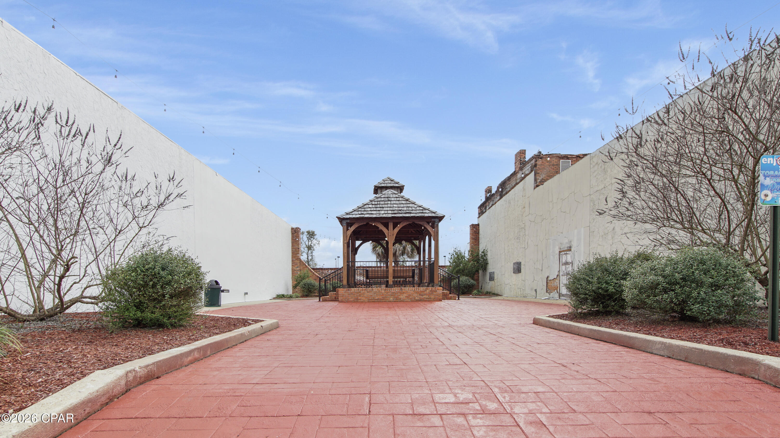 [No Recorded Subdiv] - Commercial Sale