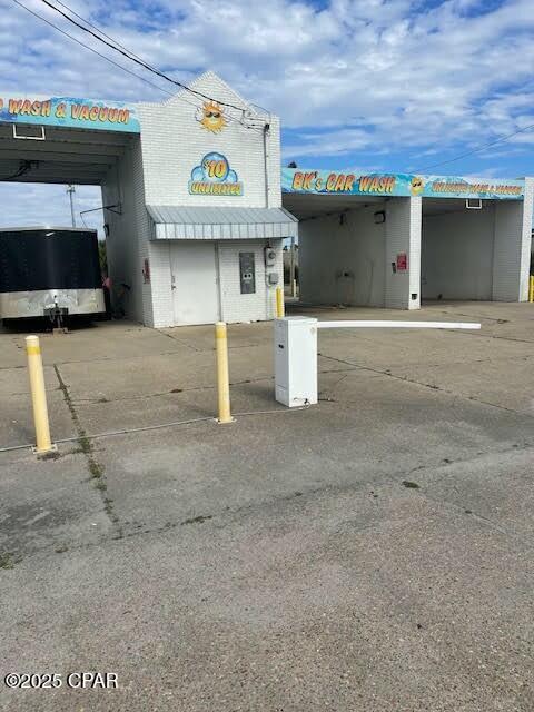 [No Recorded Subdiv] - Commercial Sale