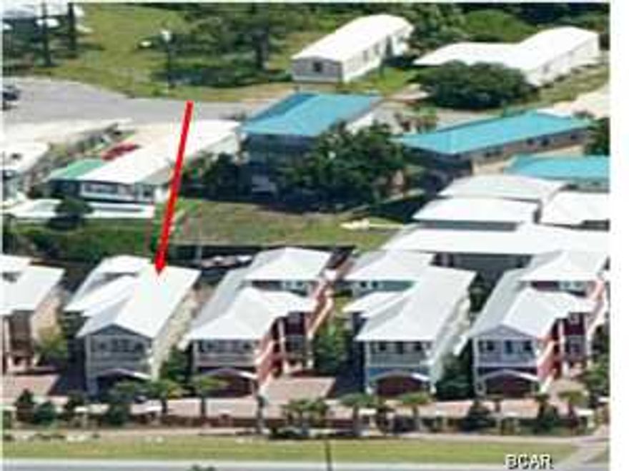 Cottage in Waterside Village with upgraded appliances and gulf view. Waterside Village offers a heated pool, hottub, community boat dock and gated entry. This extremely attractive development is one of the most popular in Mexico Beach. 24 hour notice required, no exceptions!