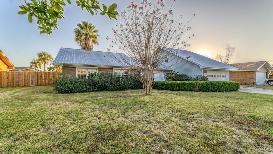 CURRENTLY UNDER CONTRACT, SELLER ACCEPTING BACKUP OFFERS

Beautiful 4 bedroom/2 bath home in Callaway, recently remodeled. There is a bonus room above the garage that could be used as a 5th bedroom. Close to Tyndall AFB. Appliances and counter tops will be installed soon, and backyard is in the process of being cleaned up. All sizes and measurements are approx, please verify if important.