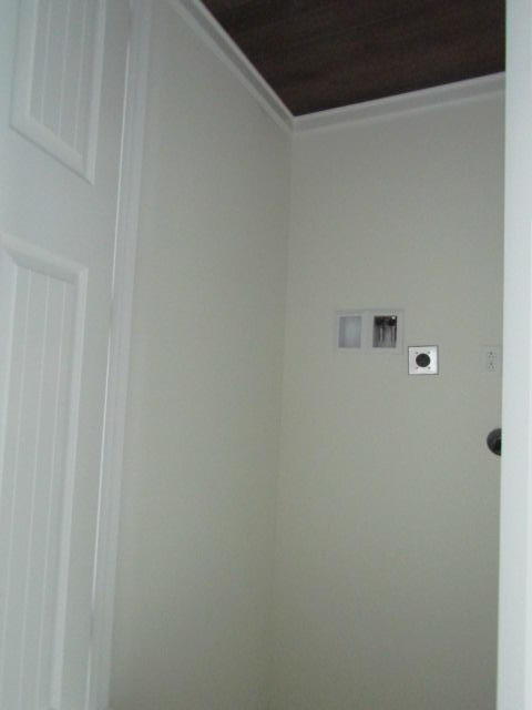 Laguna Beach 8th Add - Residential Lease