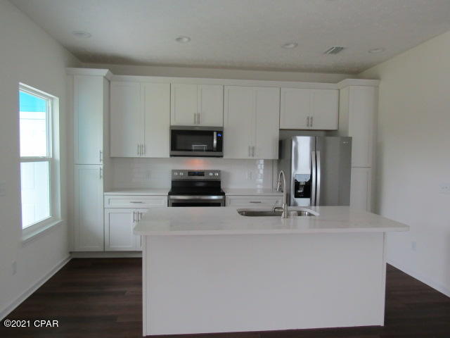 Laguna Beach 8th Add - Residential Lease