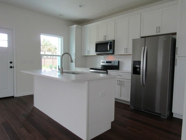 Laguna Beach 8th Add - Residential Lease