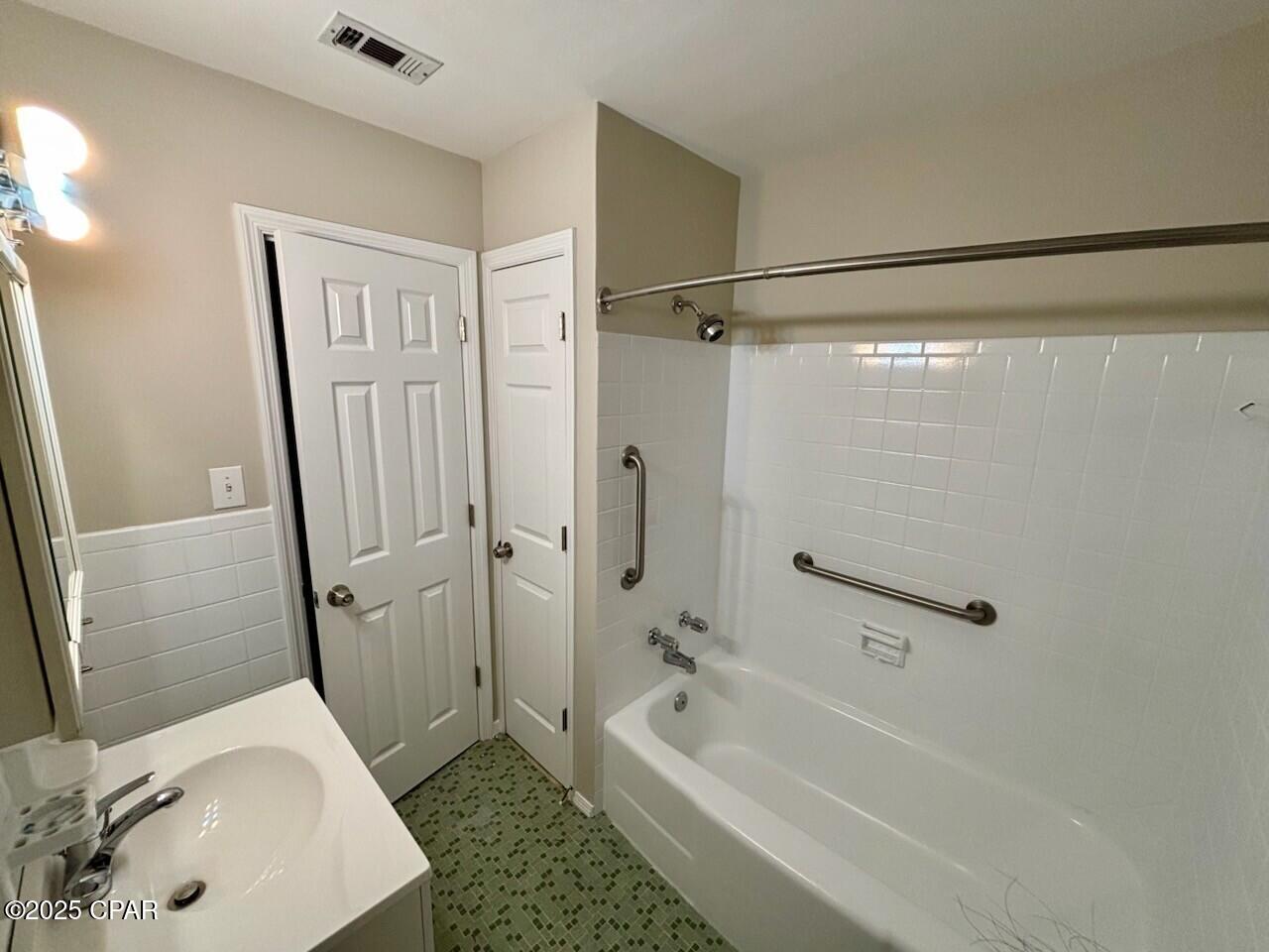 Edgewood - Residential