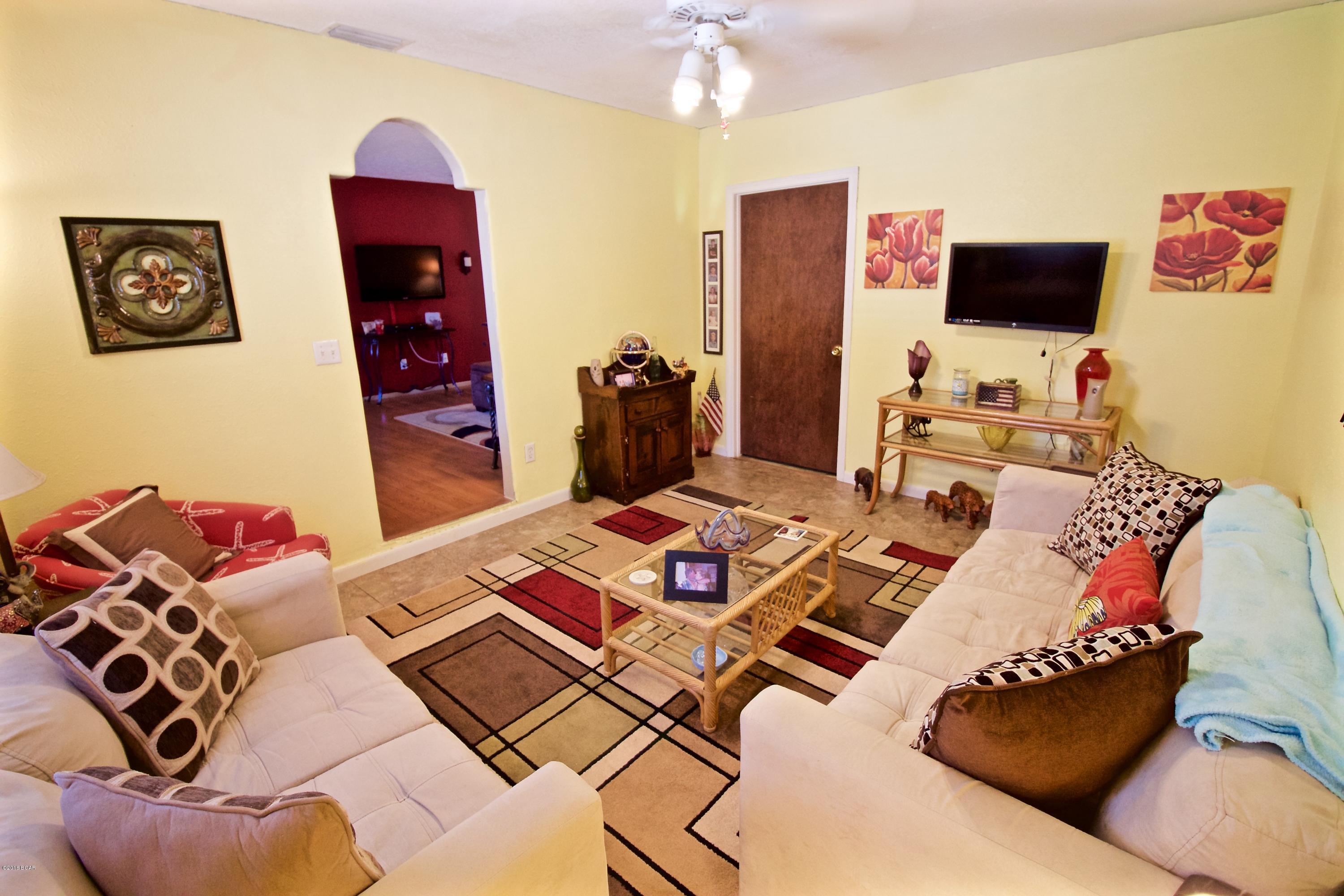 Pine Forest Est Ph 1 - Residential