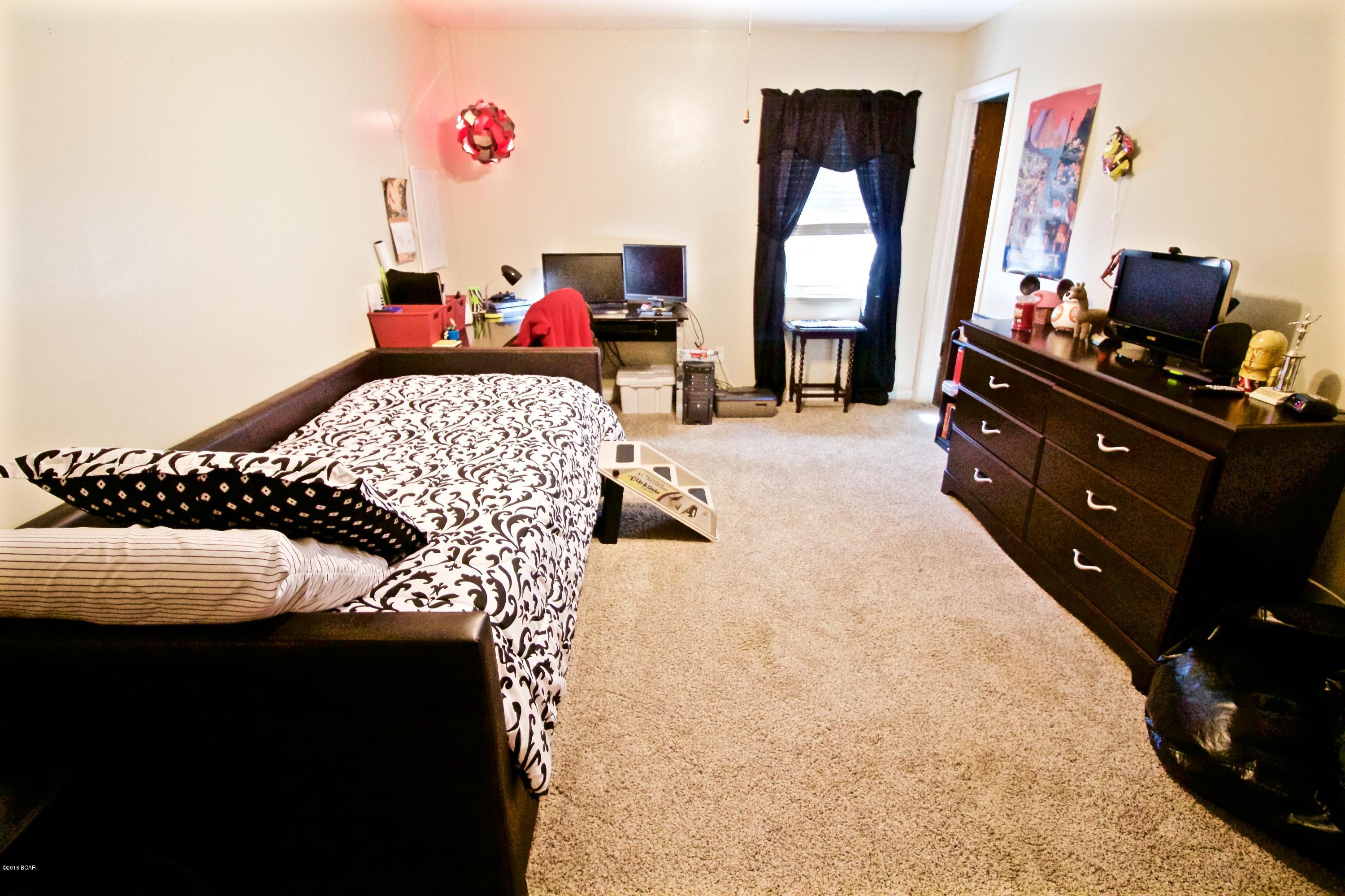 Pine Forest Est Ph 1 - Residential