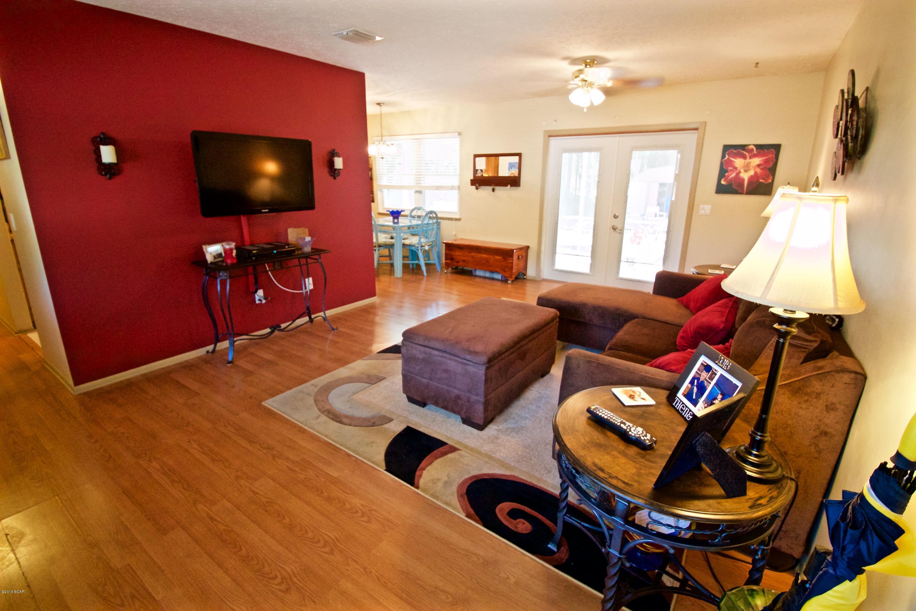 Pine Forest Est Ph 1 - Residential