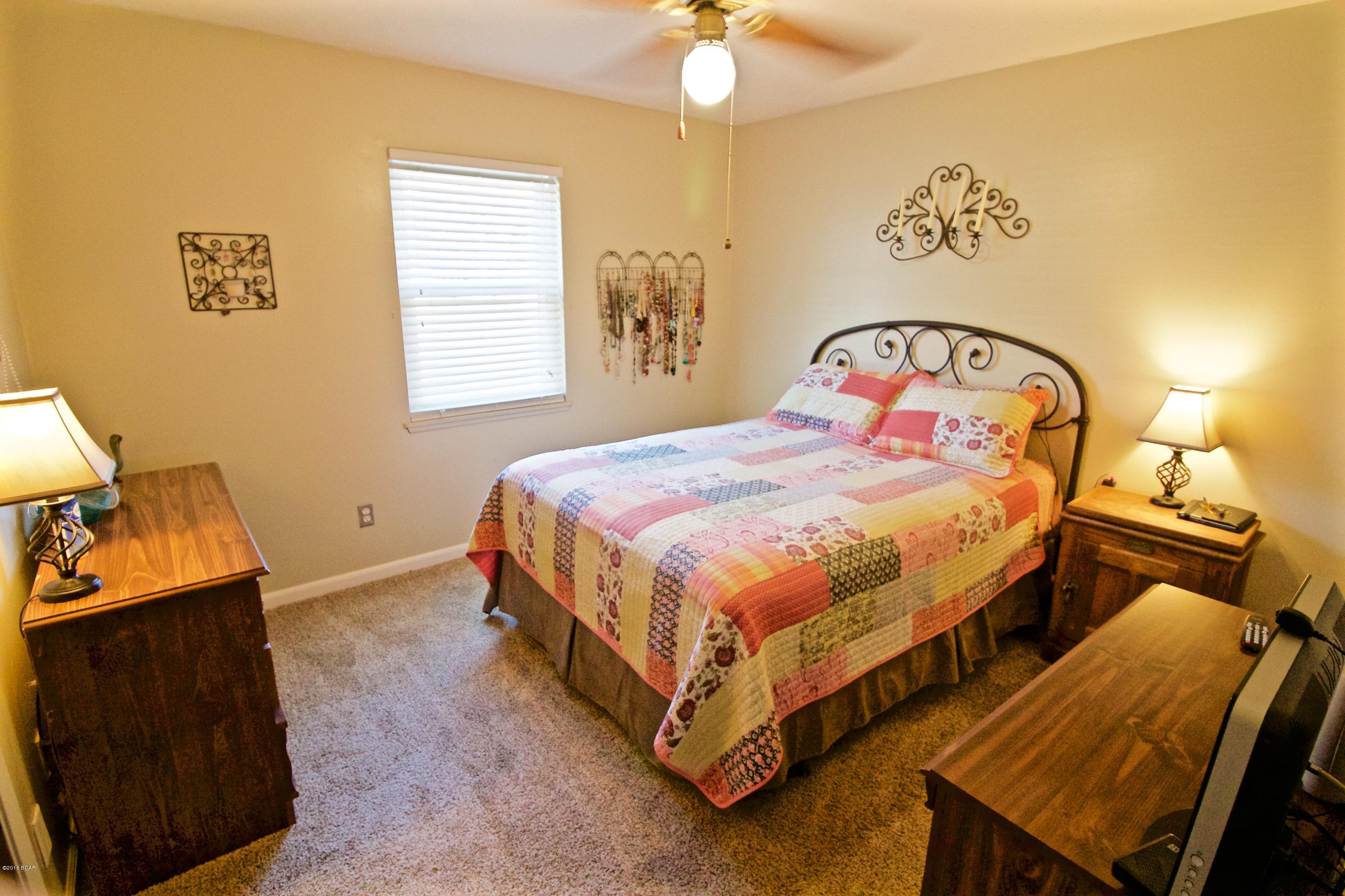 Pine Forest Est Ph 1 - Residential