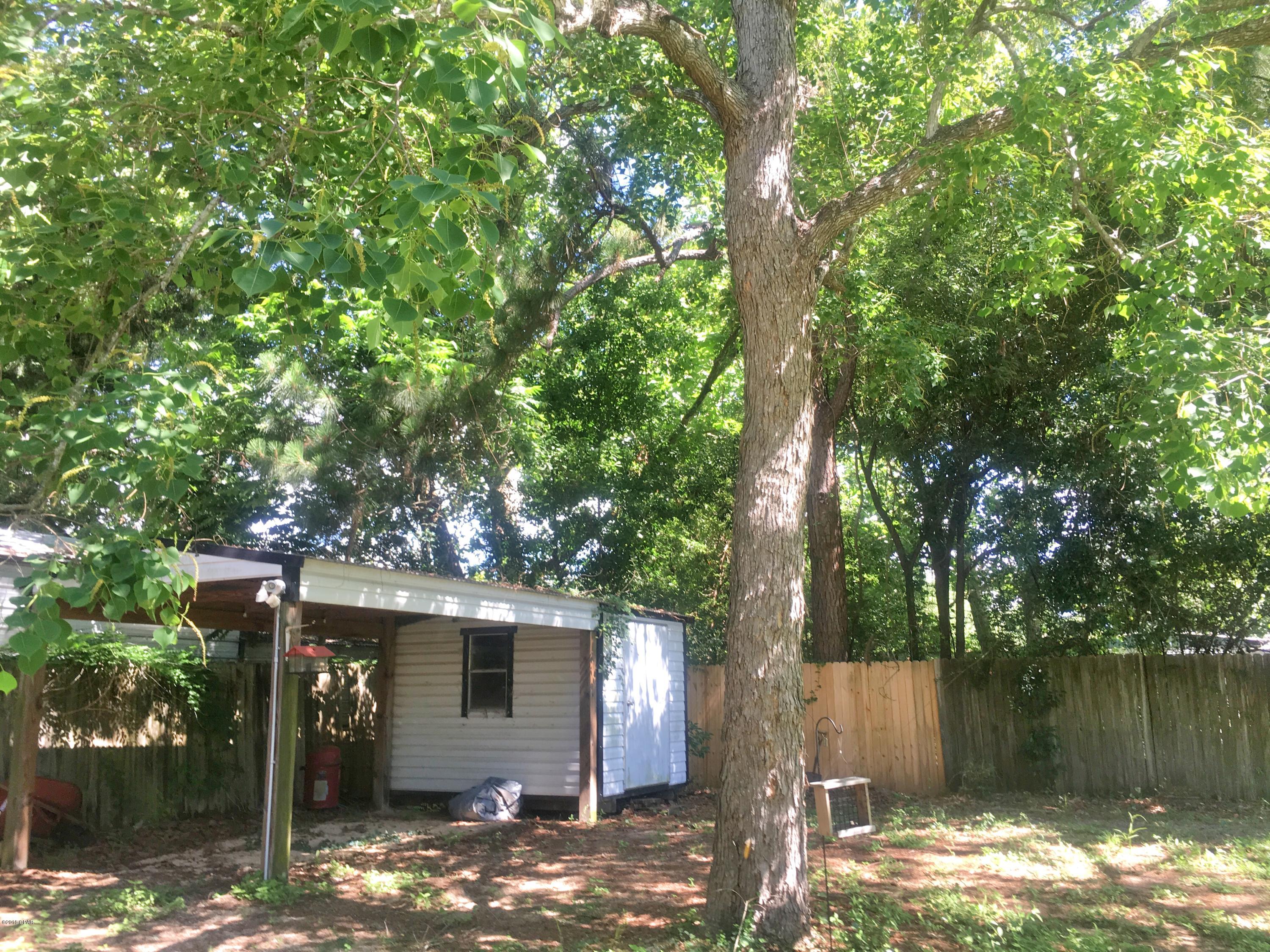 Davis Replat Of Lillian Carlisle - Residential