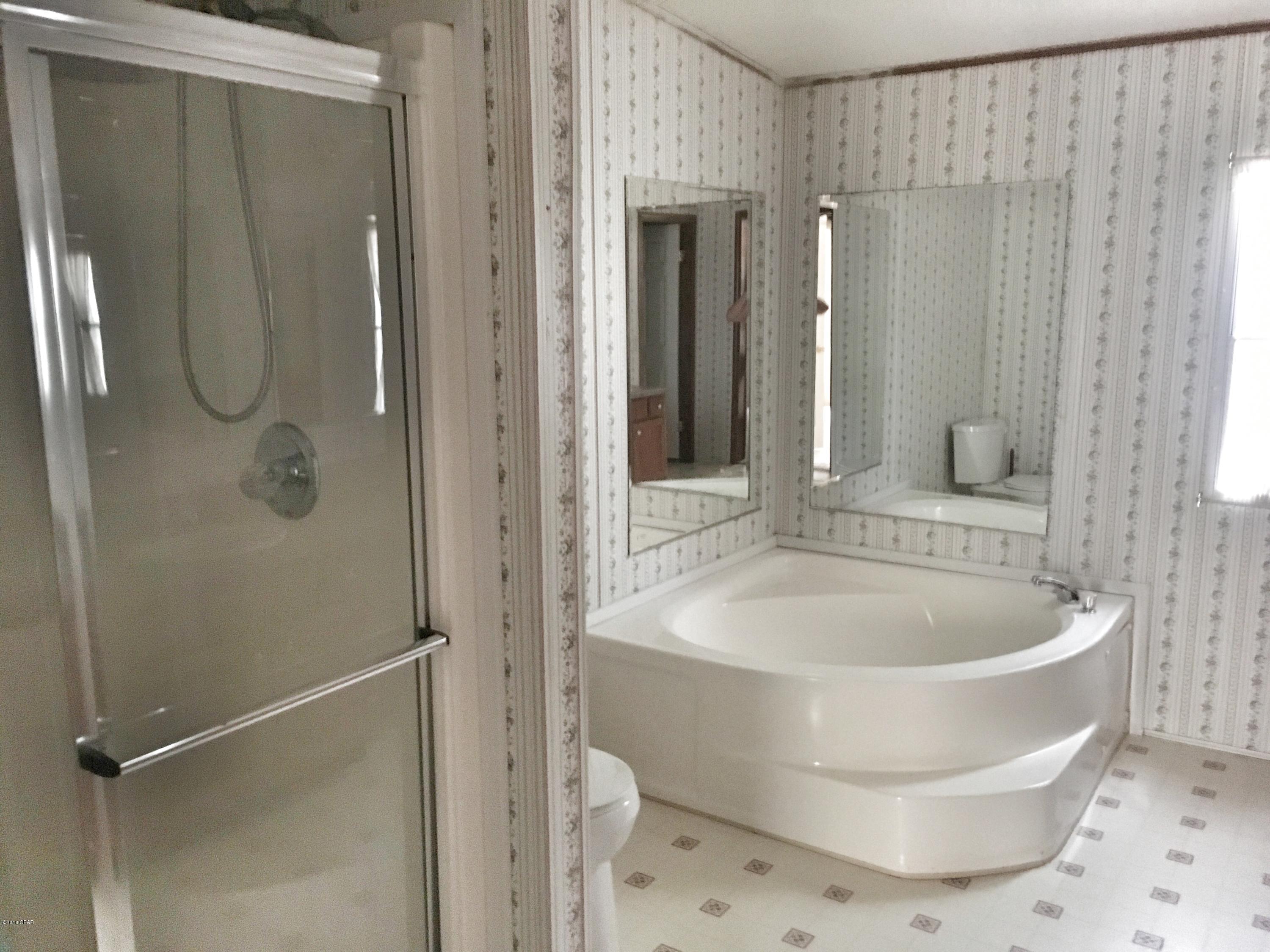 Davis Replat Of Lillian Carlisle - Residential