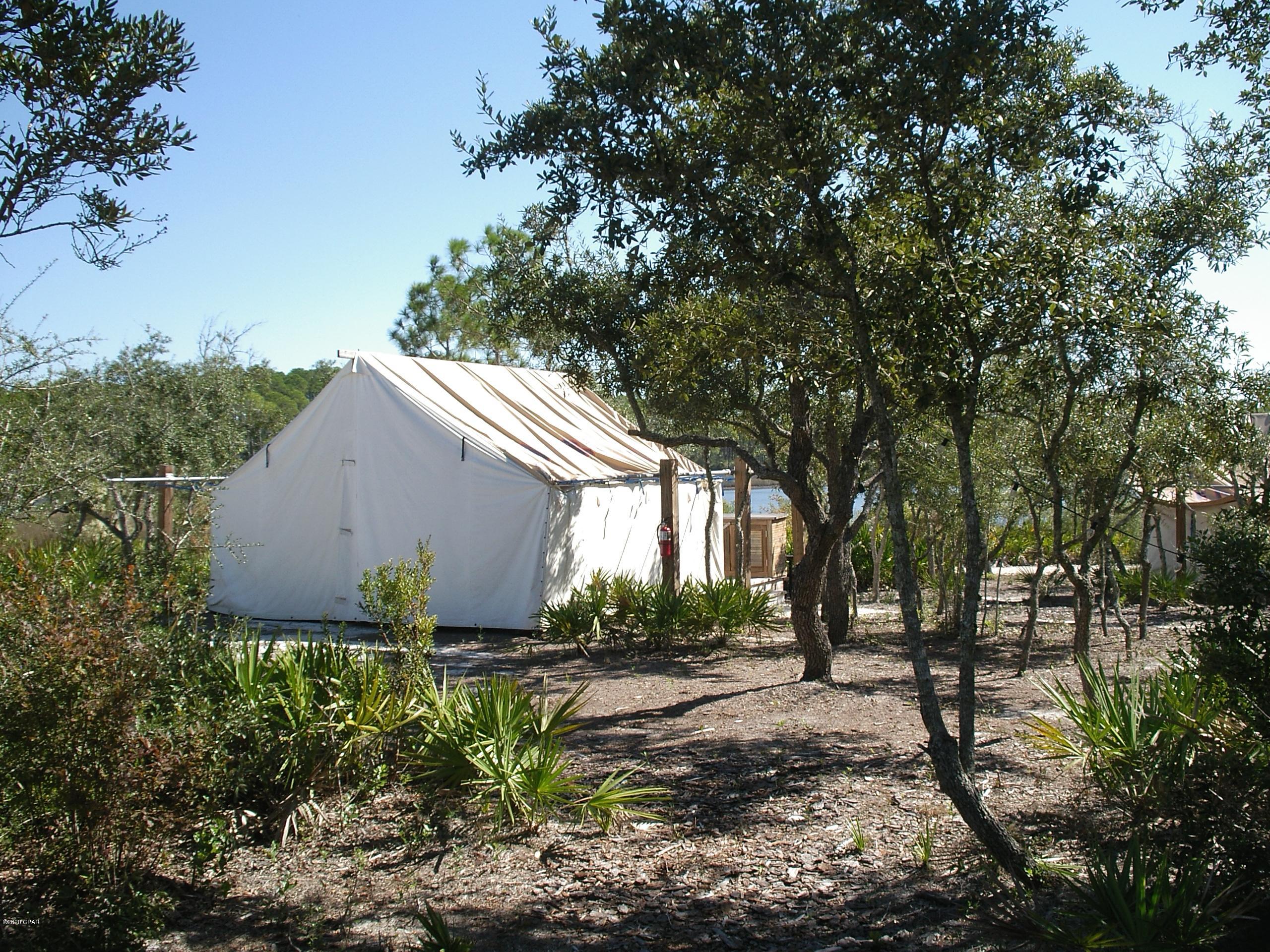Rivercamps On Crooked Creek - Land
