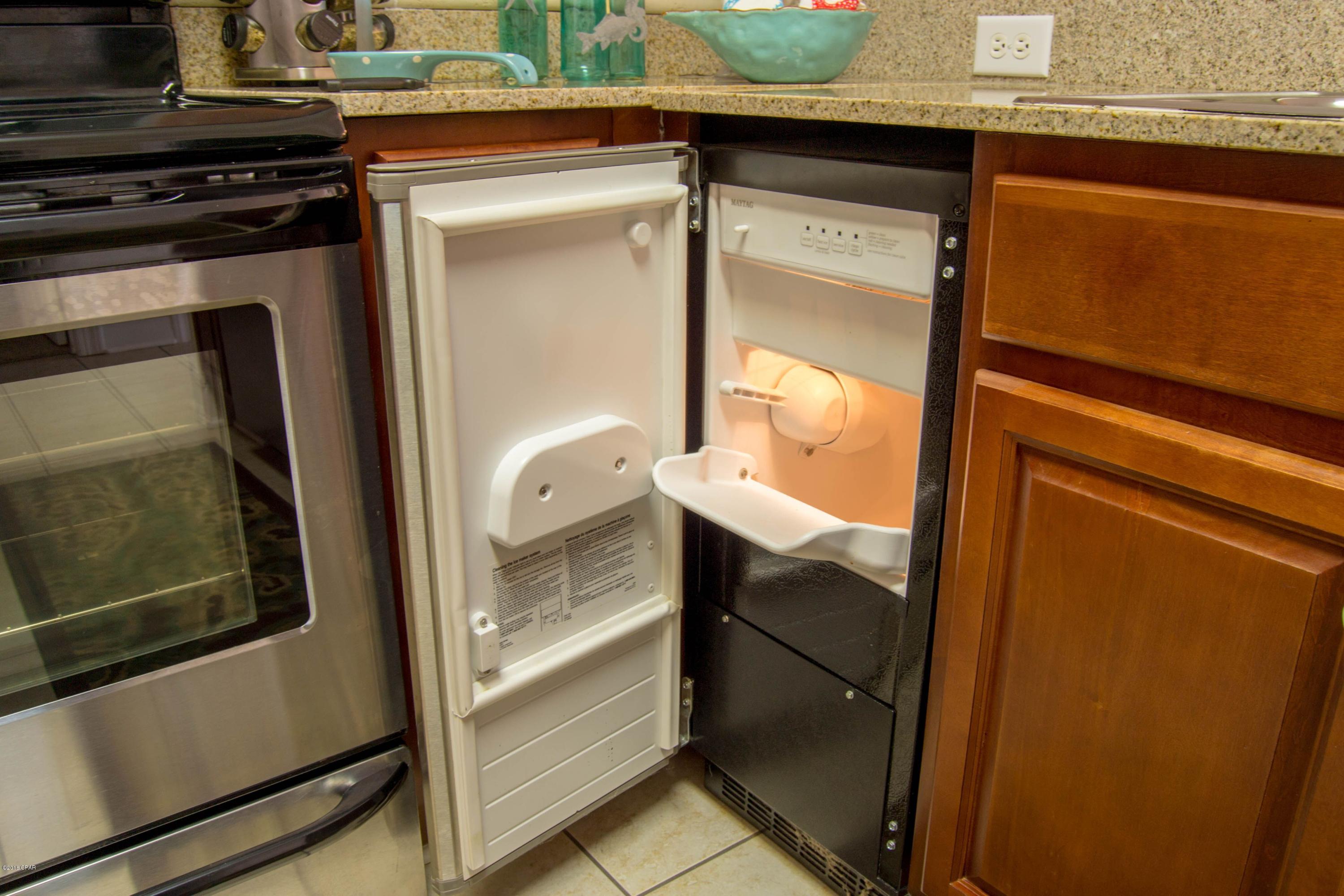 Tropic Winds - Residential