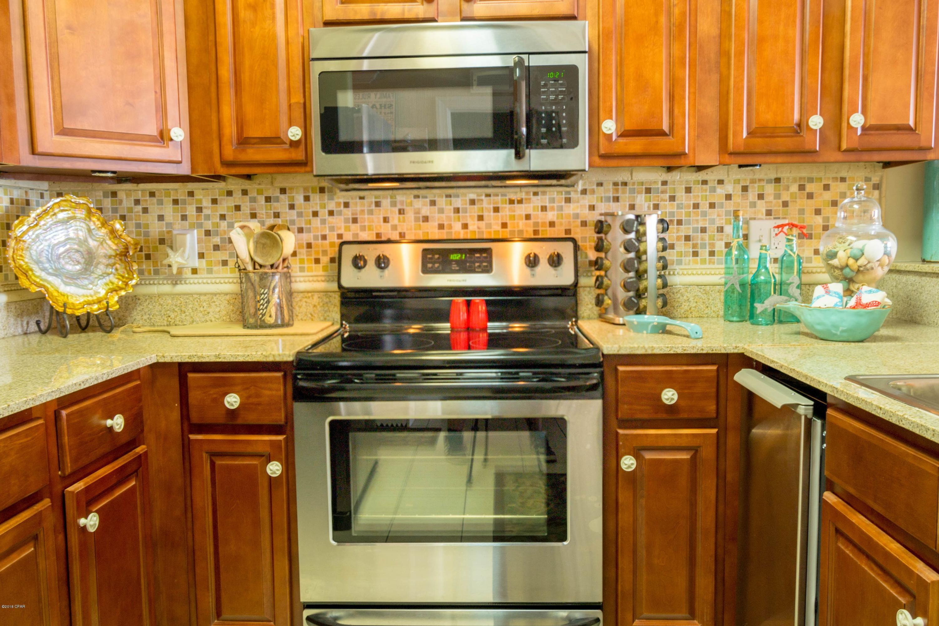 Tropic Winds - Residential