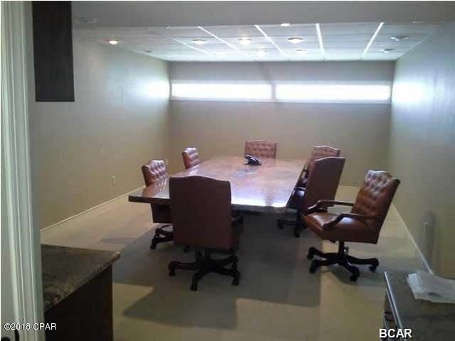 Colony Club - Commercial Sale