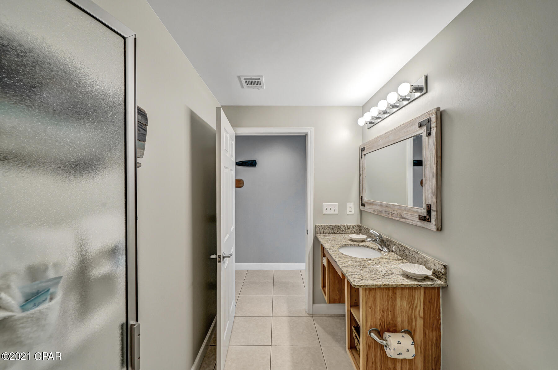 Splash Condo - Residential