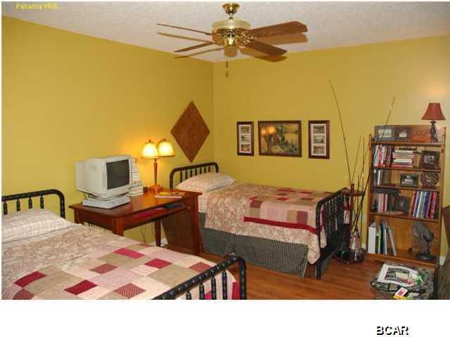 Tropical Bay - Residential Lease