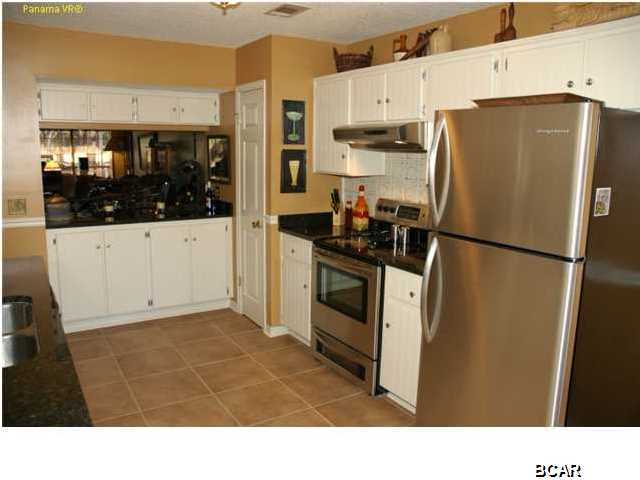 Tropical Bay - Residential Lease