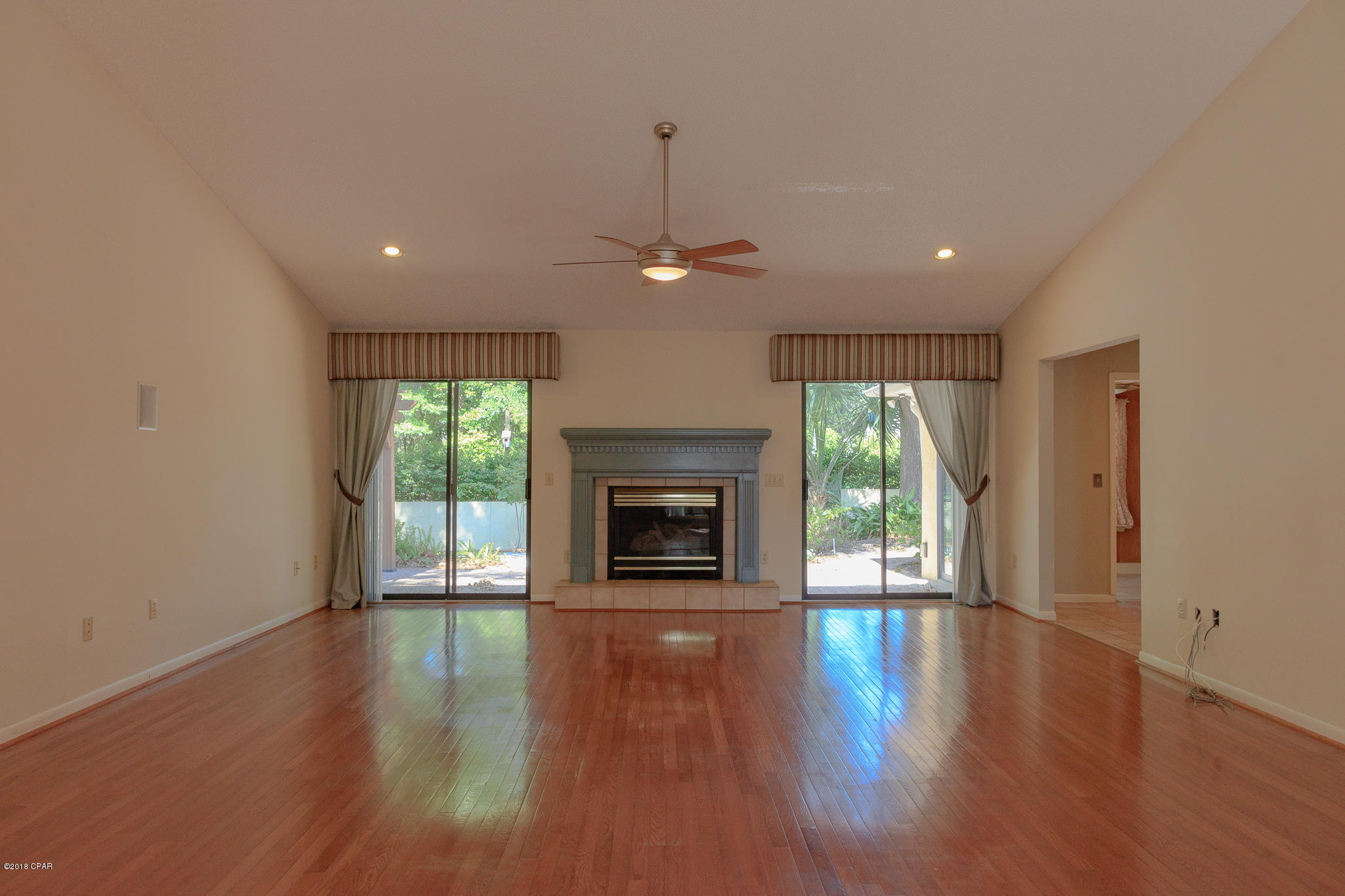 Country Club Harbour Estates - Residential