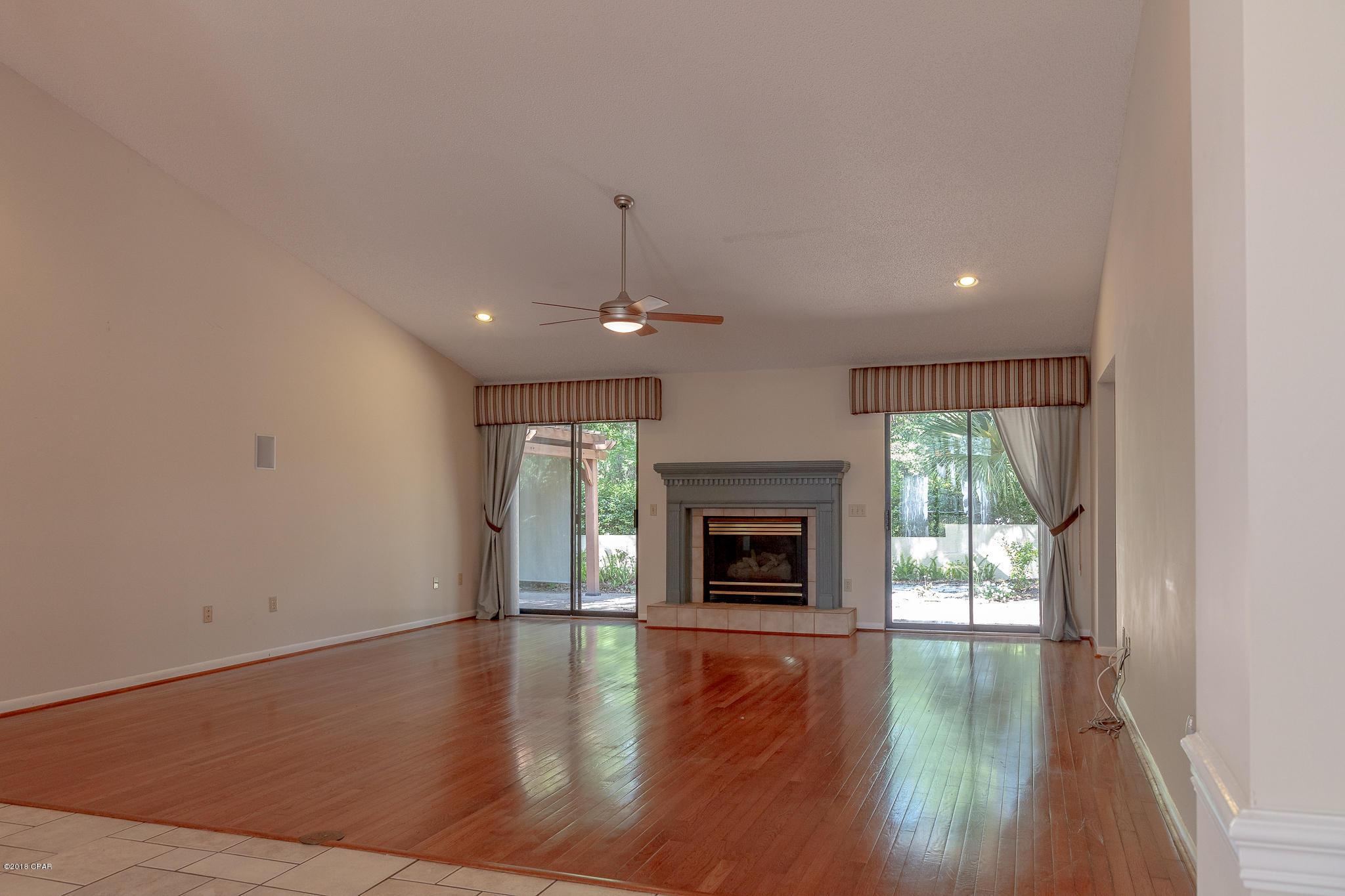 Country Club Harbour Estates - Residential