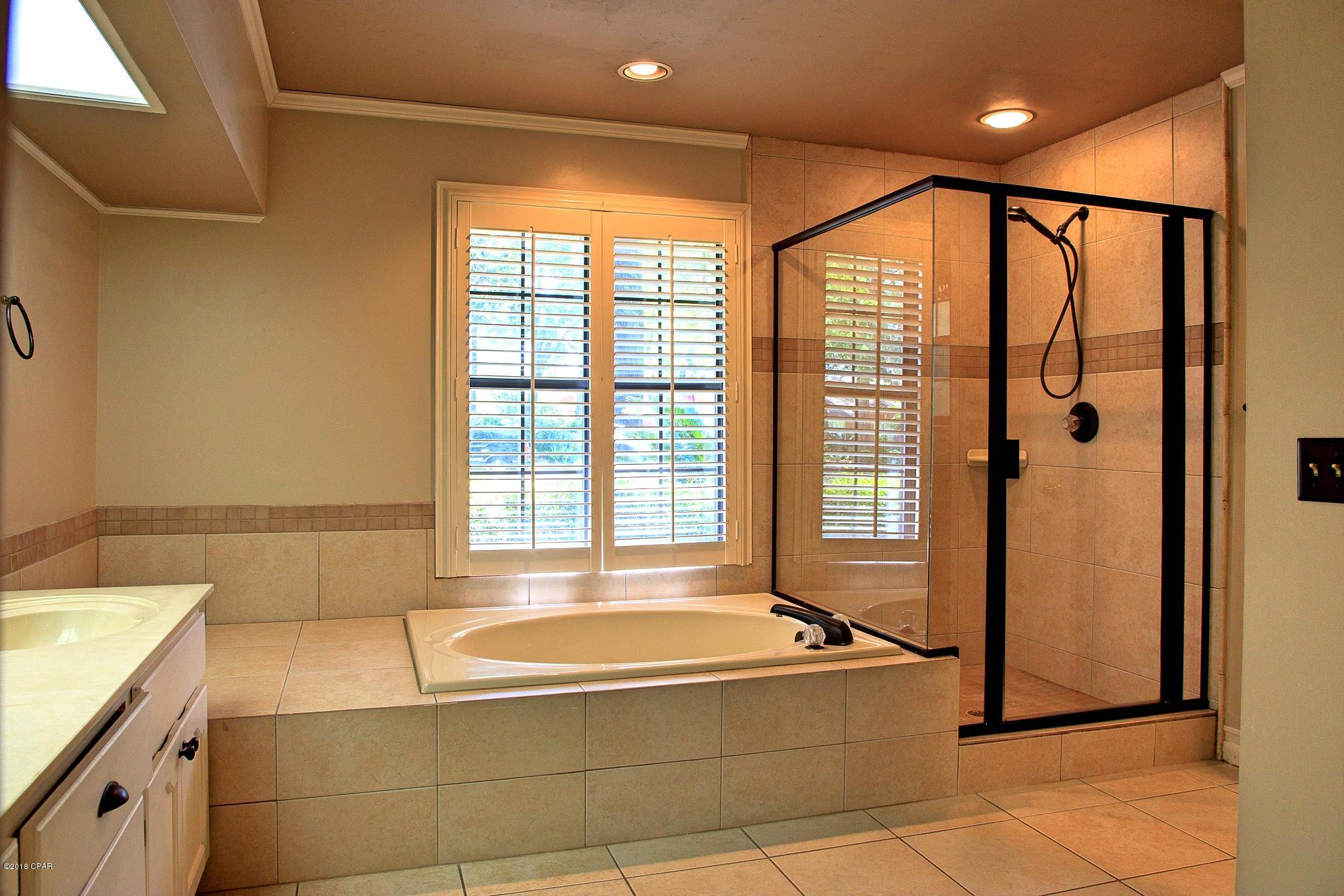 Country Club Harbour Estates - Residential