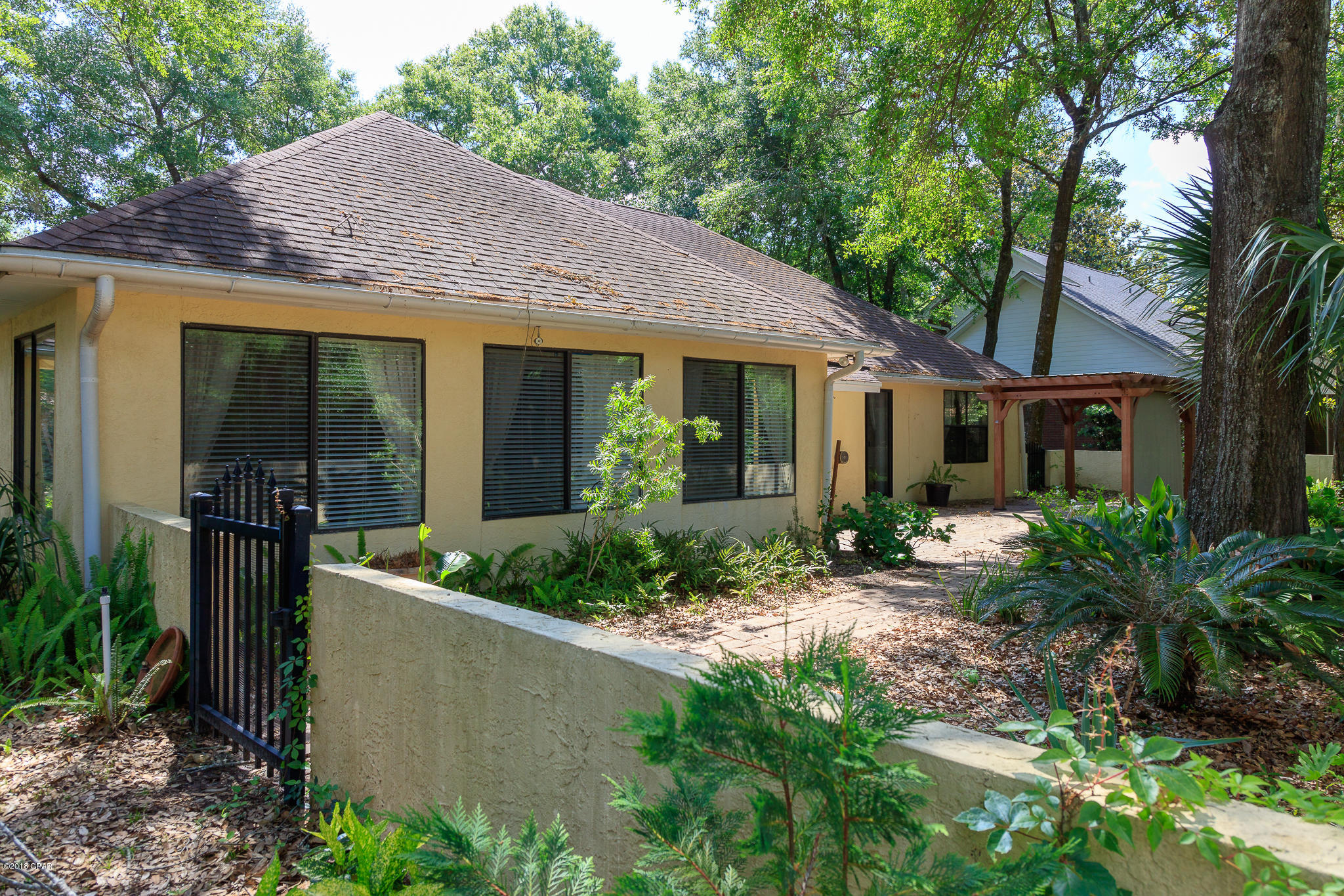 Country Club Harbour Estates - Residential