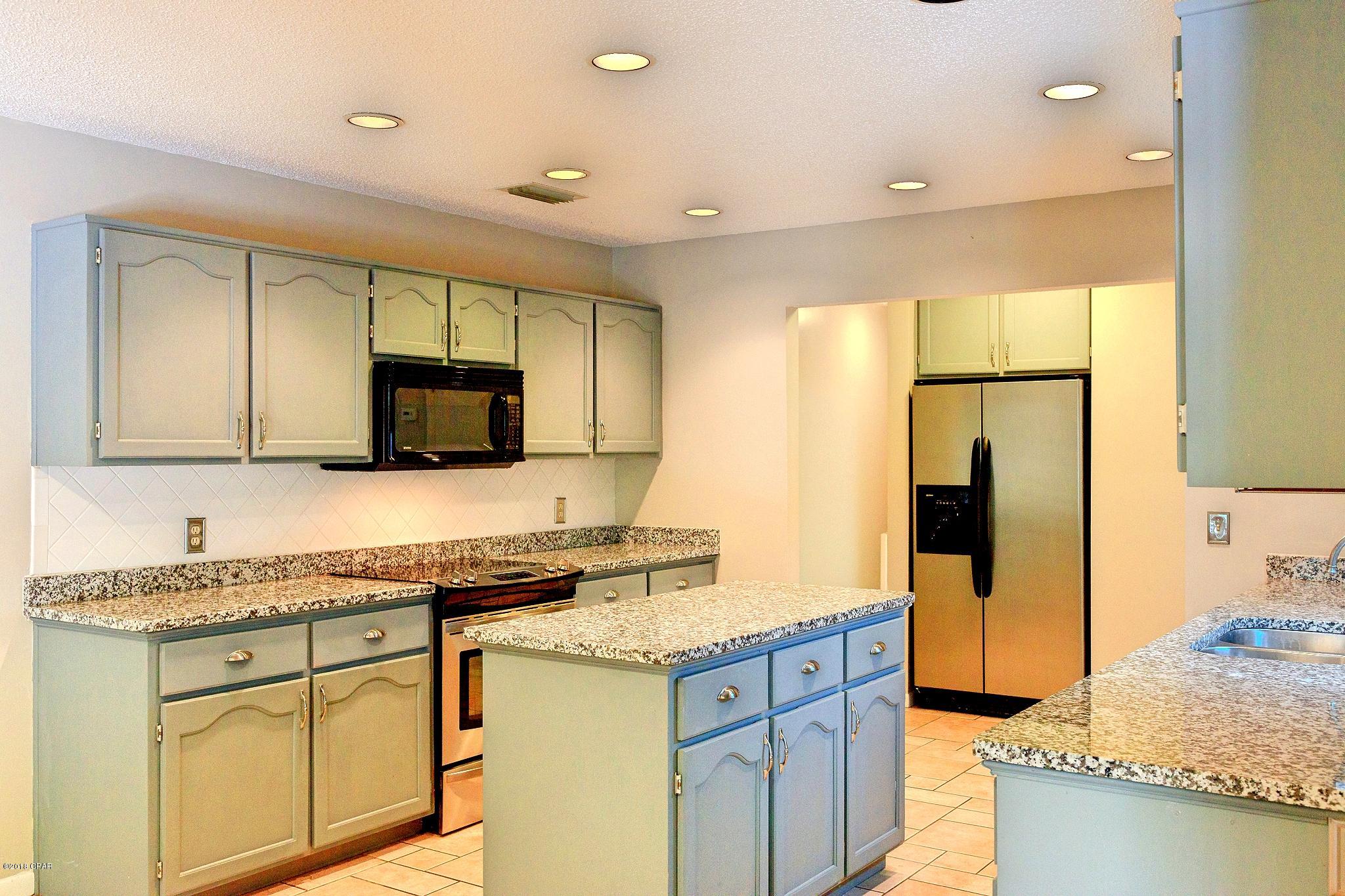 Country Club Harbour Estates - Residential