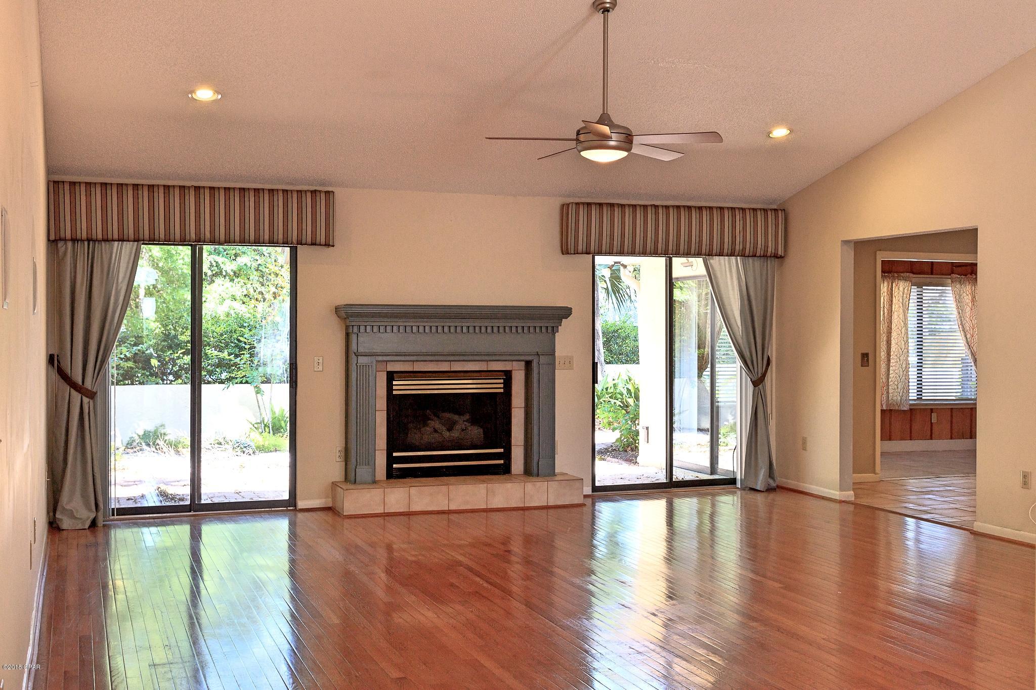 Country Club Harbour Estates - Residential