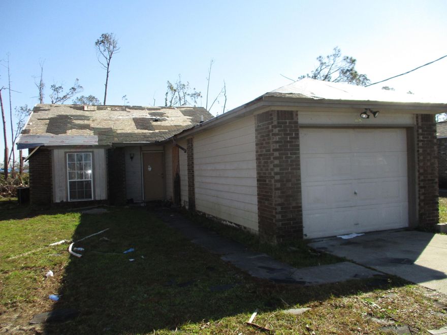 Very Damaged in Hurricane Michael. Please use caution if entering property. Price reflects current condition of the property. 3 bedroom 2 bath home on a cul-de-sac street of similar homes in Callaway area. Great location! (all information should be verified independently prior to purchasing, seller has not been inside the property, was previously a rental).