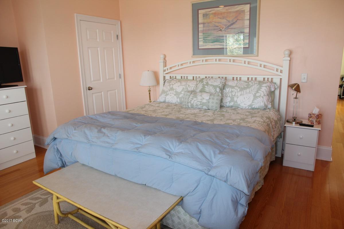 Gulf Lagoon Beach - Residential